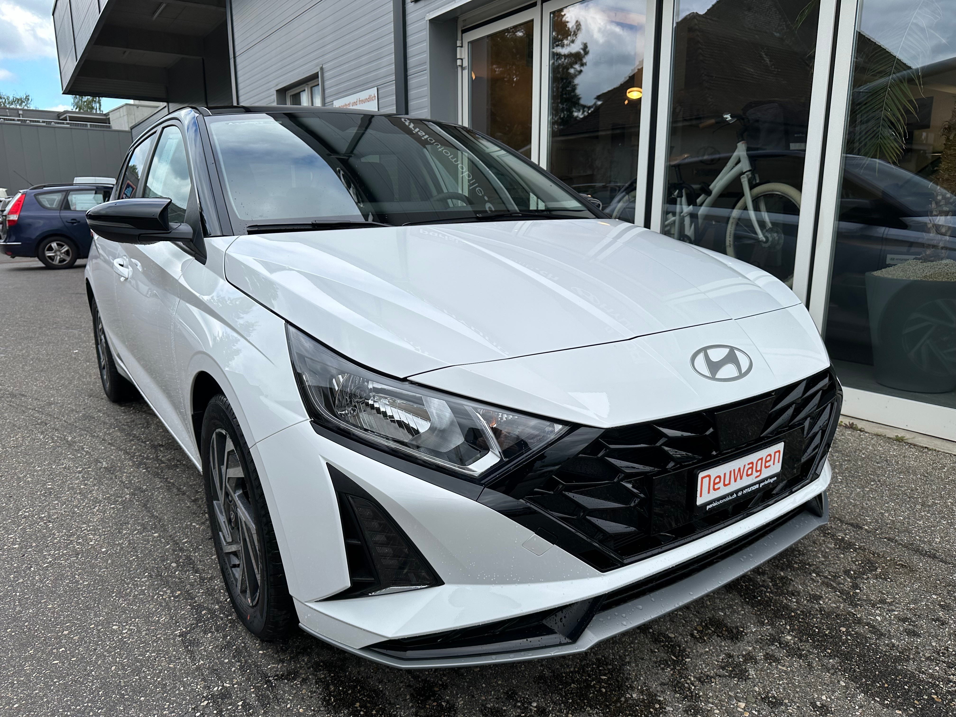 HYUNDAI i20 1.0 T-GDi Amplia DCT