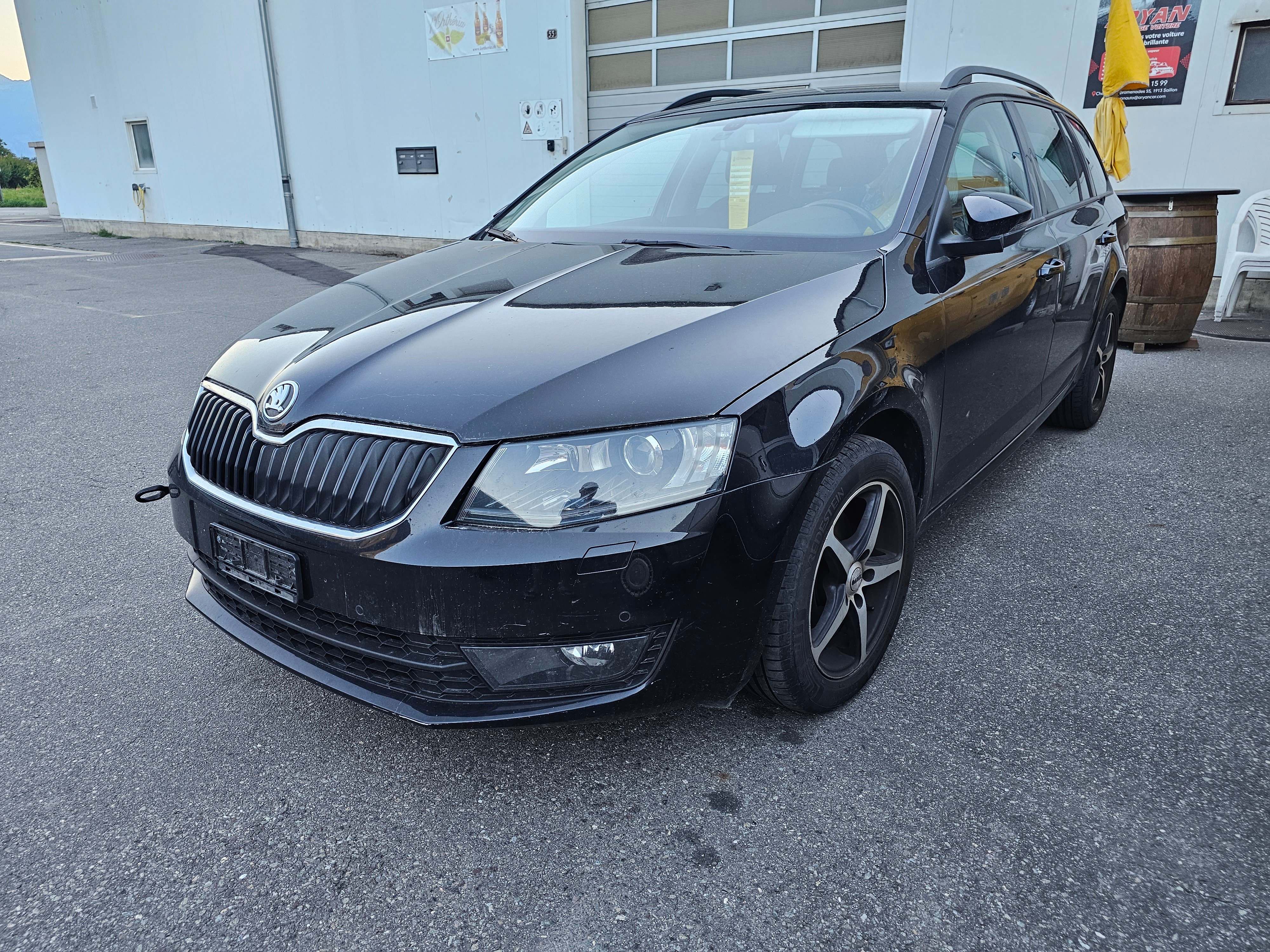 SKODA Octavia Combi 1.6 TDI Elegance 4x4