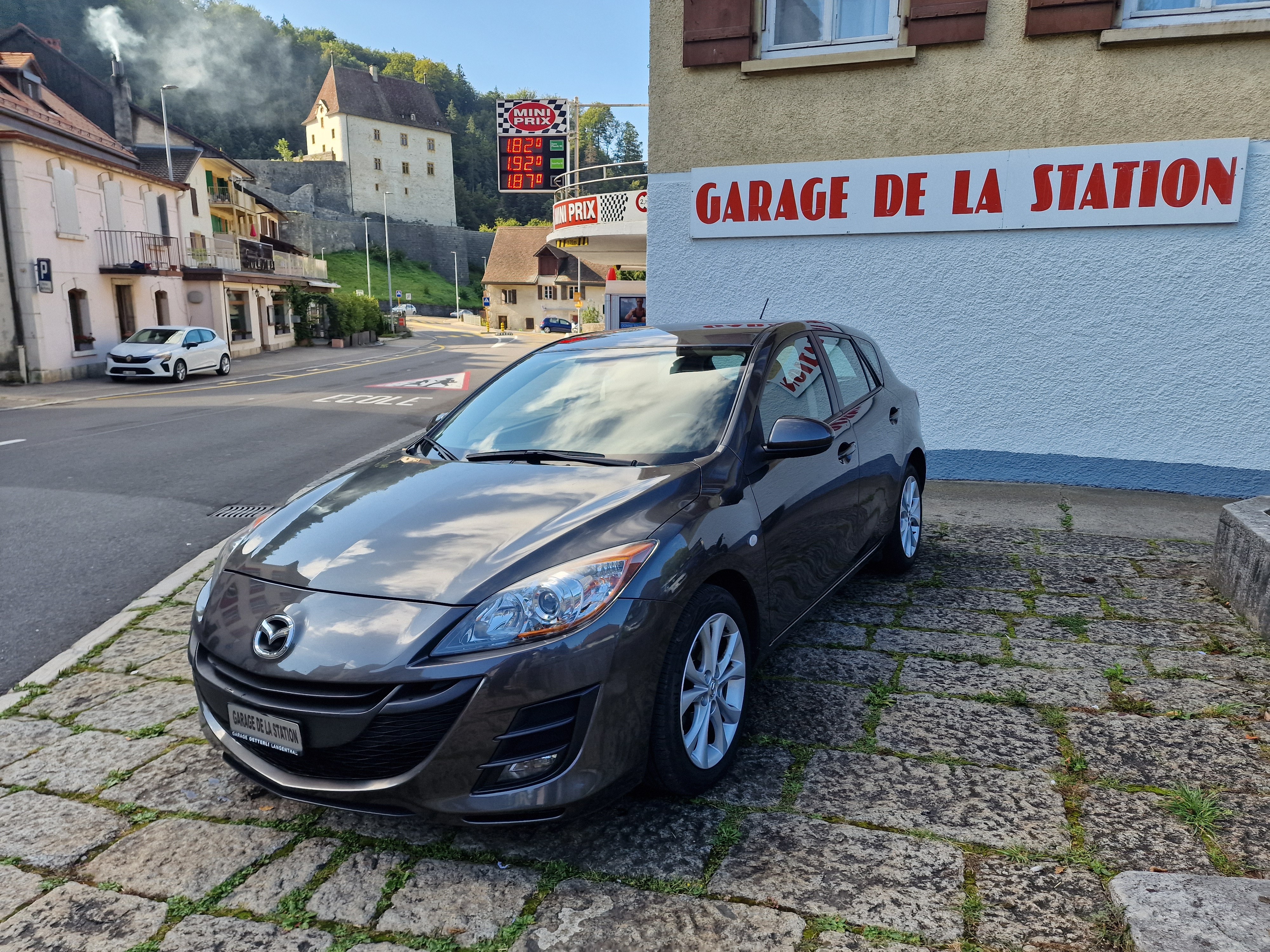 MAZDA 3 1.6 16V Confort