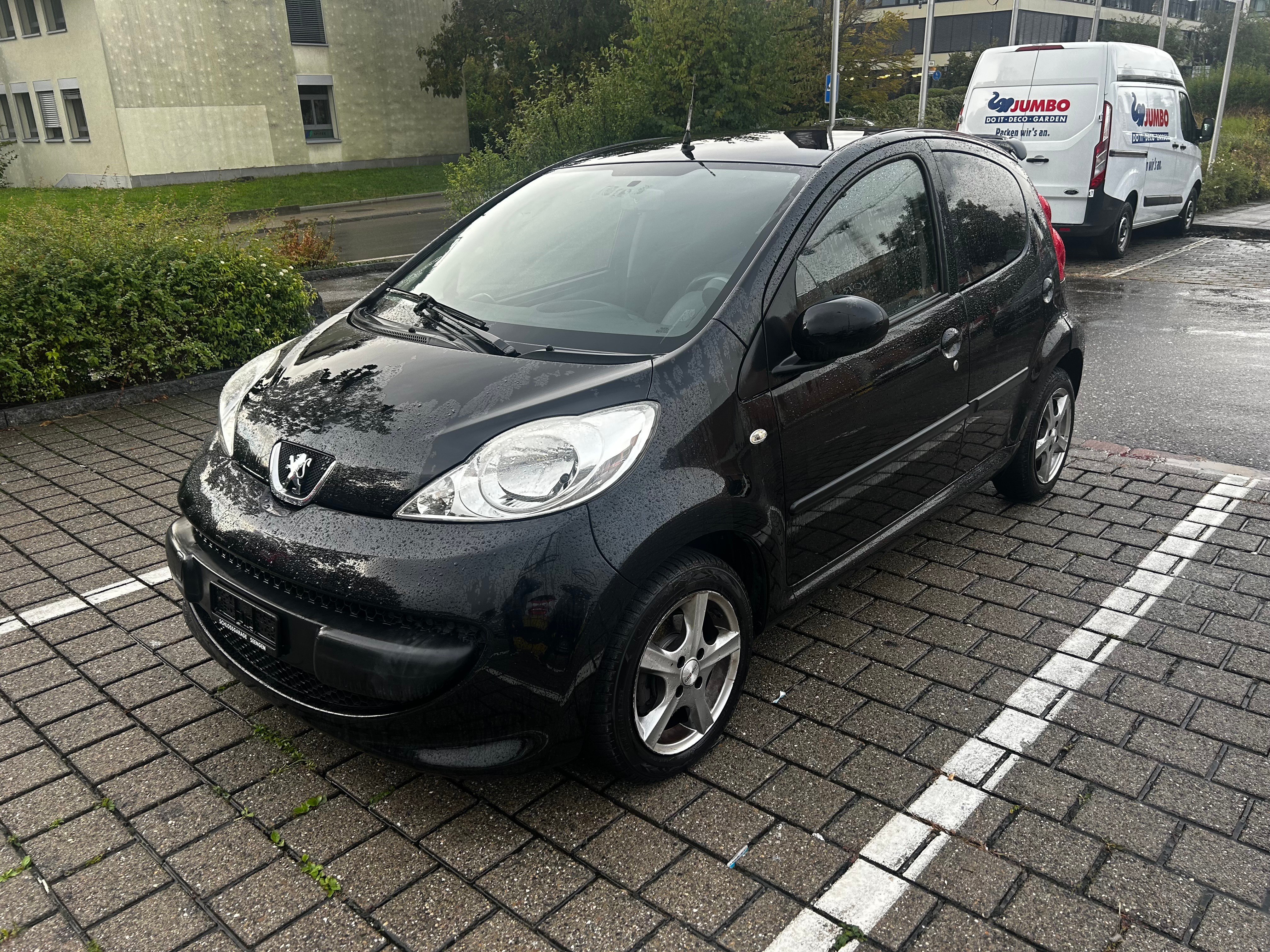 PEUGEOT 107 1.0 Urban