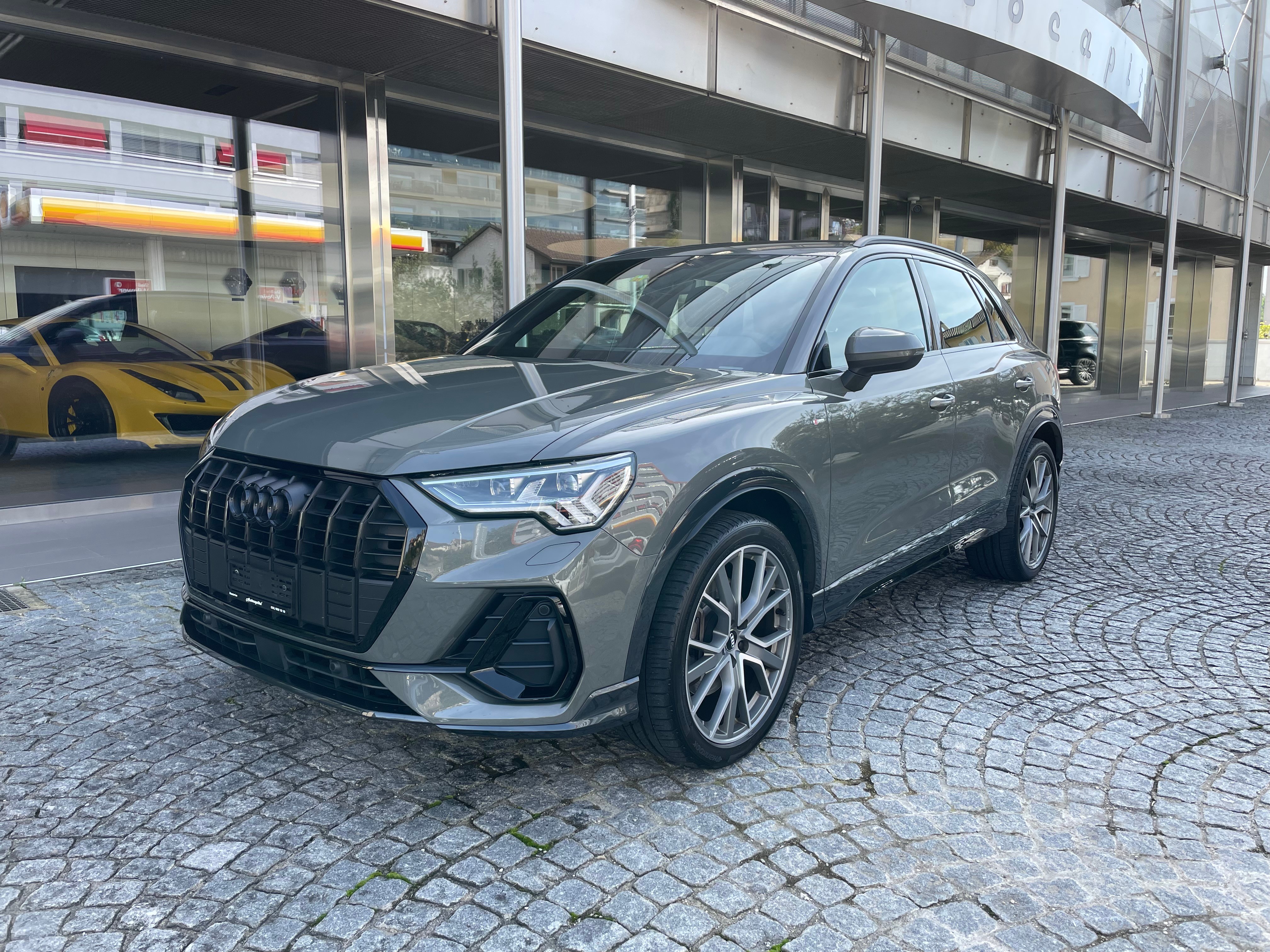 AUDI Q3 40 TFSI S line quattro