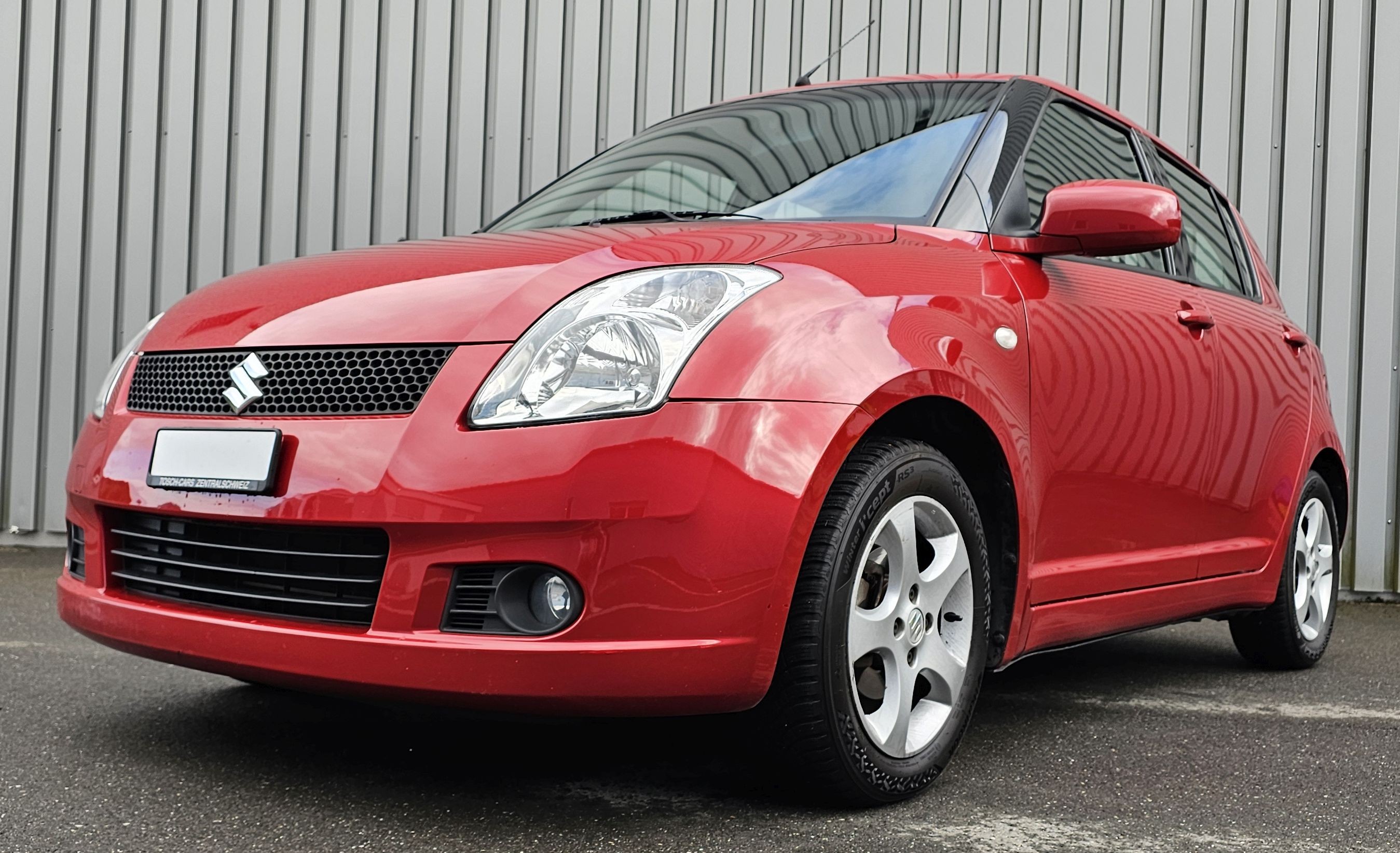 SUZUKI Swift 1.3i 16V GL Top