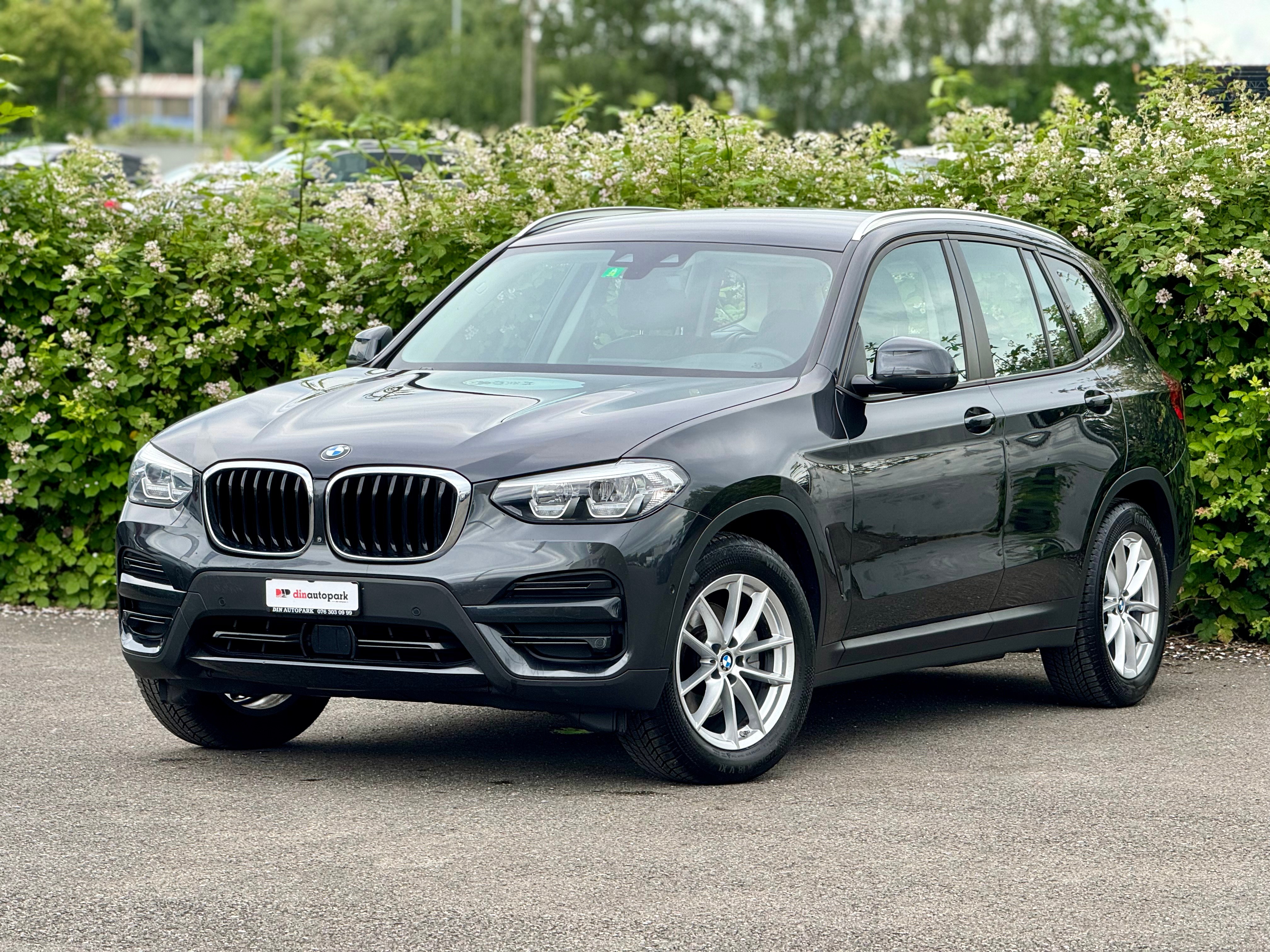 BMW X3 xDrive 20d Individual Steptronic *Frisch ab MFK*