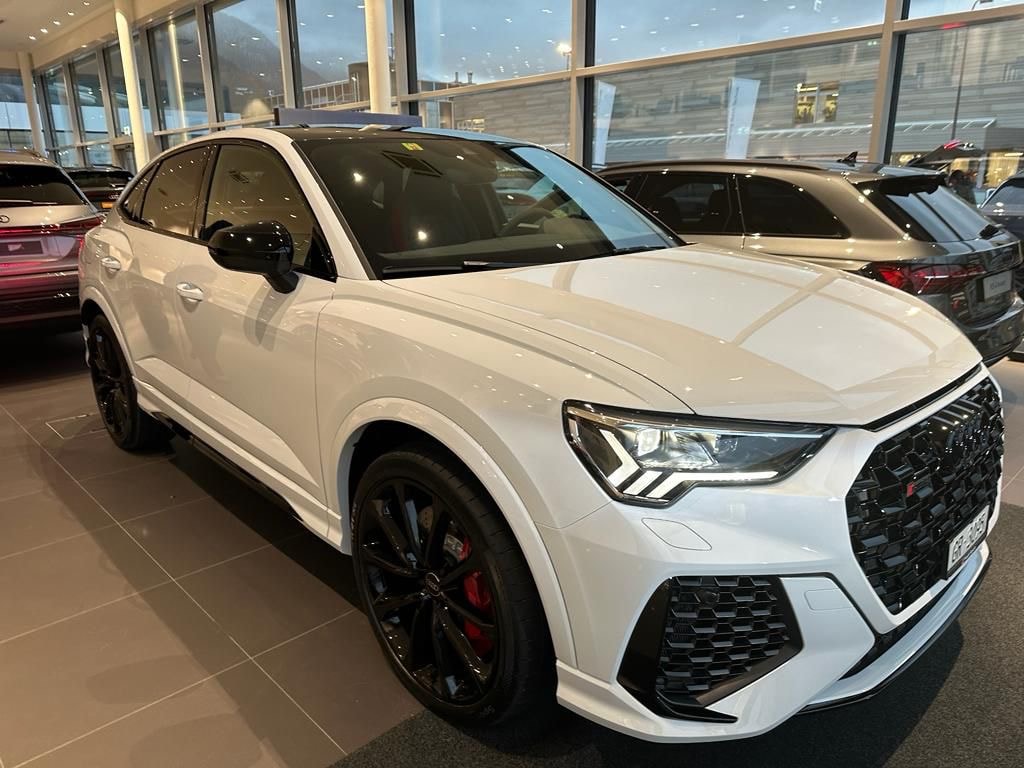 AUDI RS Q3 2.5 TFSI quattro S tronic