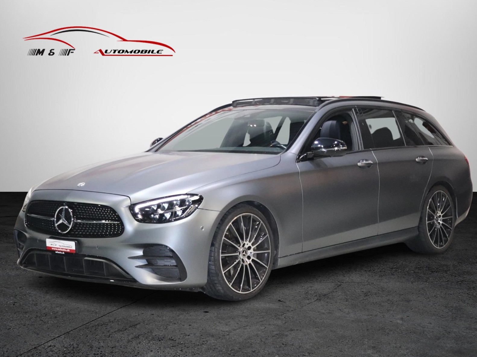 MERCEDES-BENZ E 220 d AMG Line 4matic Kombi * CH FAHRZEUG MIT WERKS GARANTIE UND GRATIS SERVICE 10 JAHRE ODER 100.