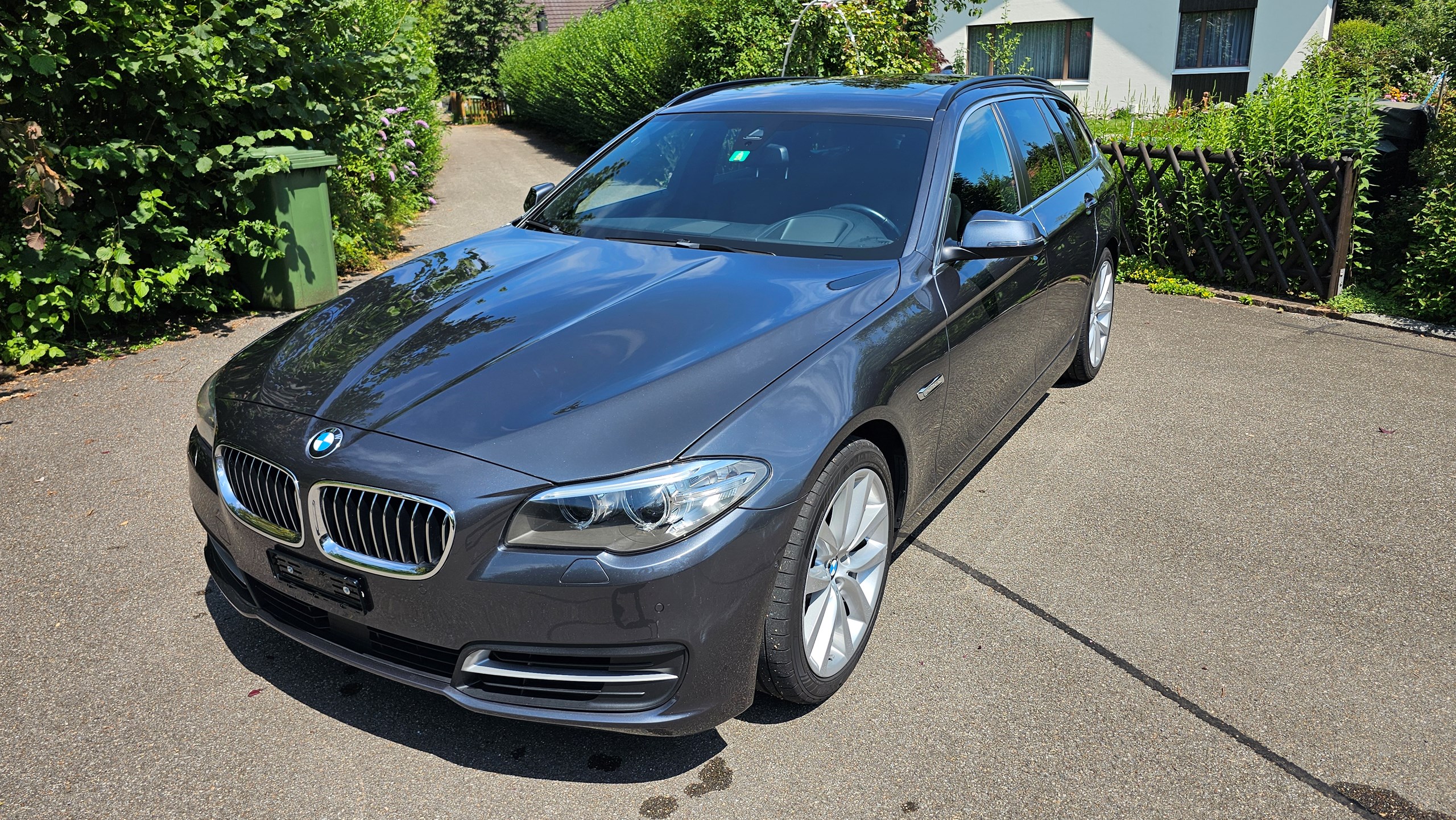 BMW 520d Touring xDrive Luxury Line Steptronic