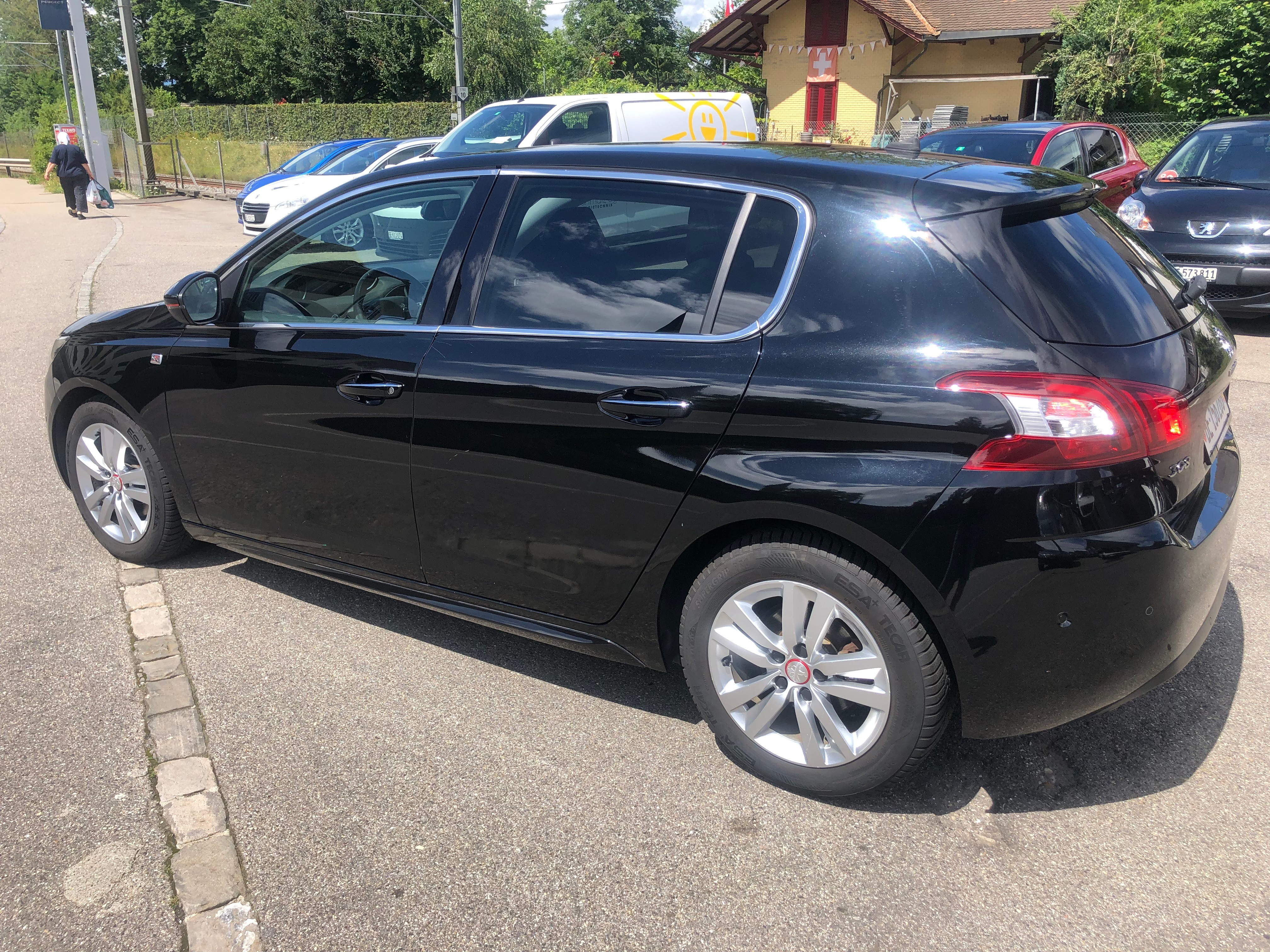 PEUGEOT 308 1.6 e-HDI Féline