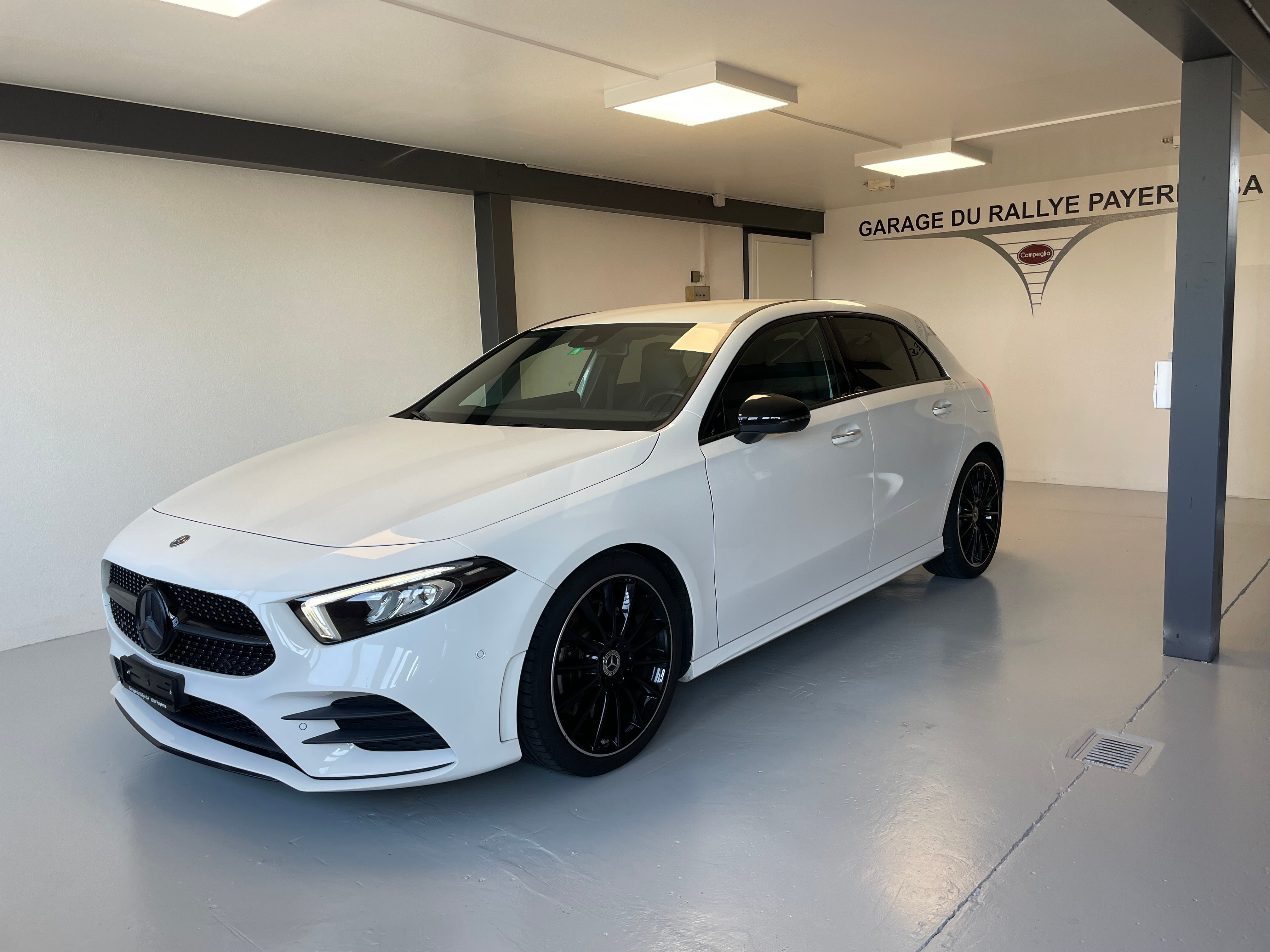 MERCEDES-BENZ A 250 AMG Line 7G-DCT