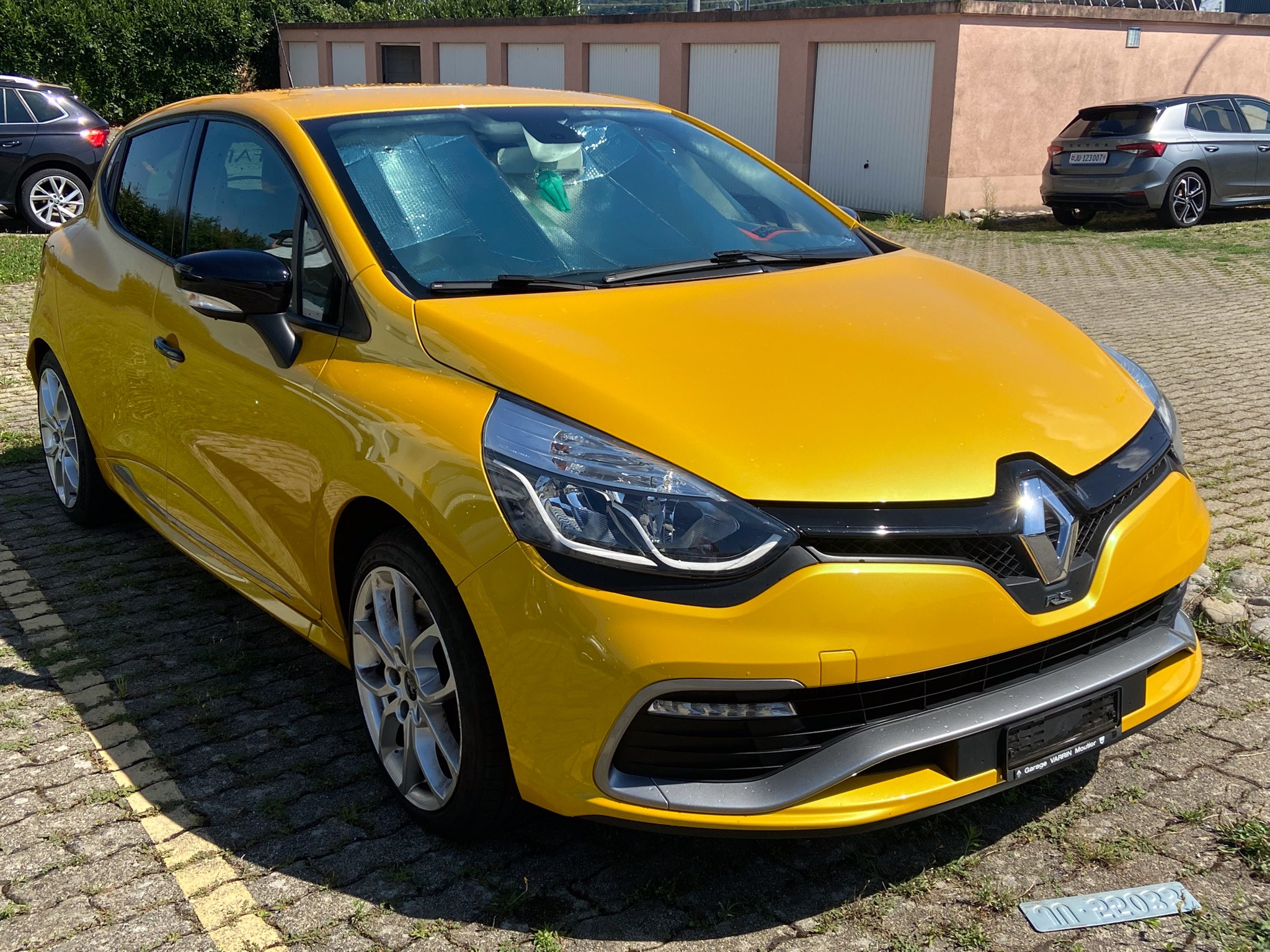 RENAULT Clio 1.6 T RS 200 EDC