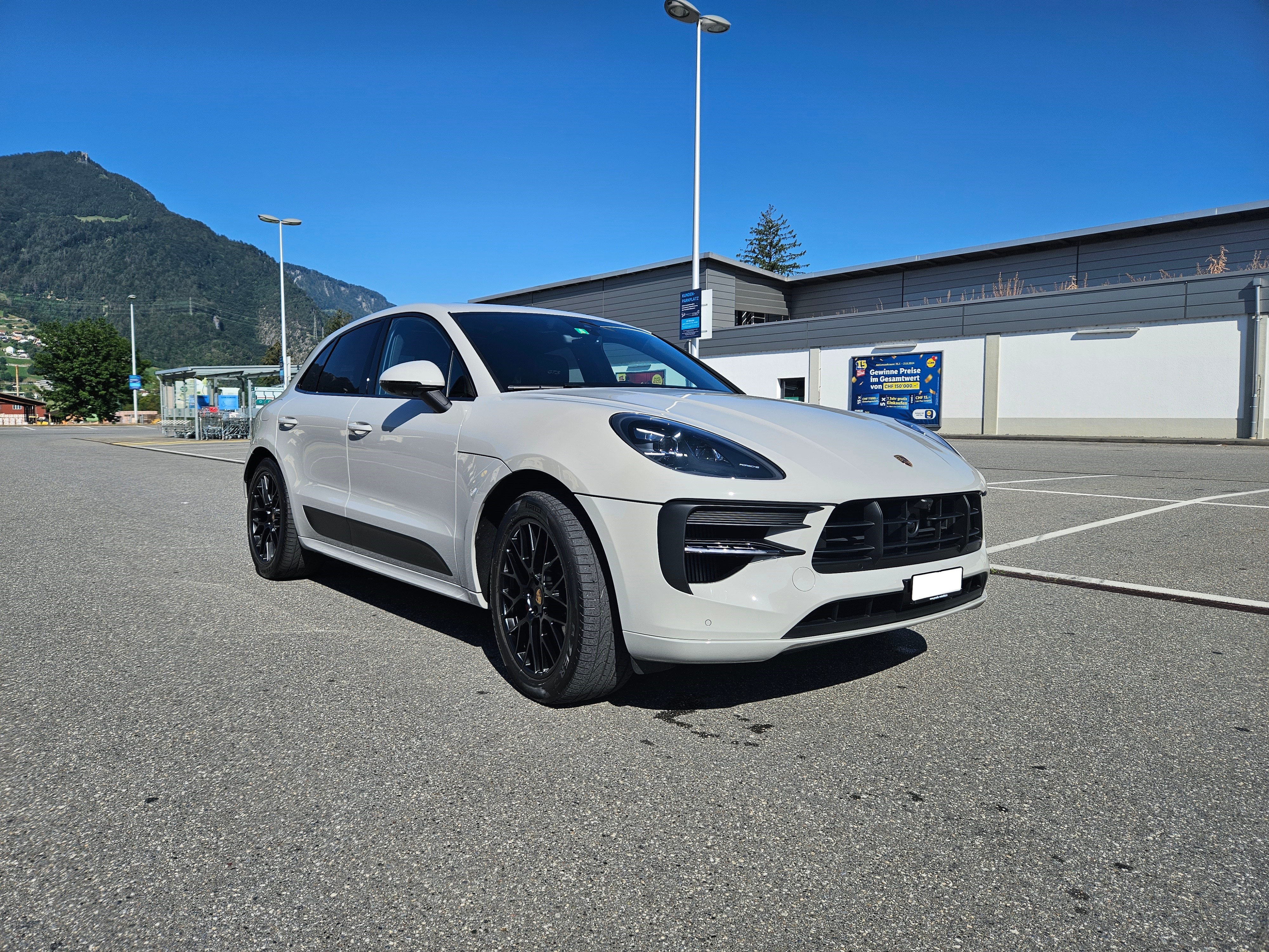 PORSCHE Macan GTS PDK