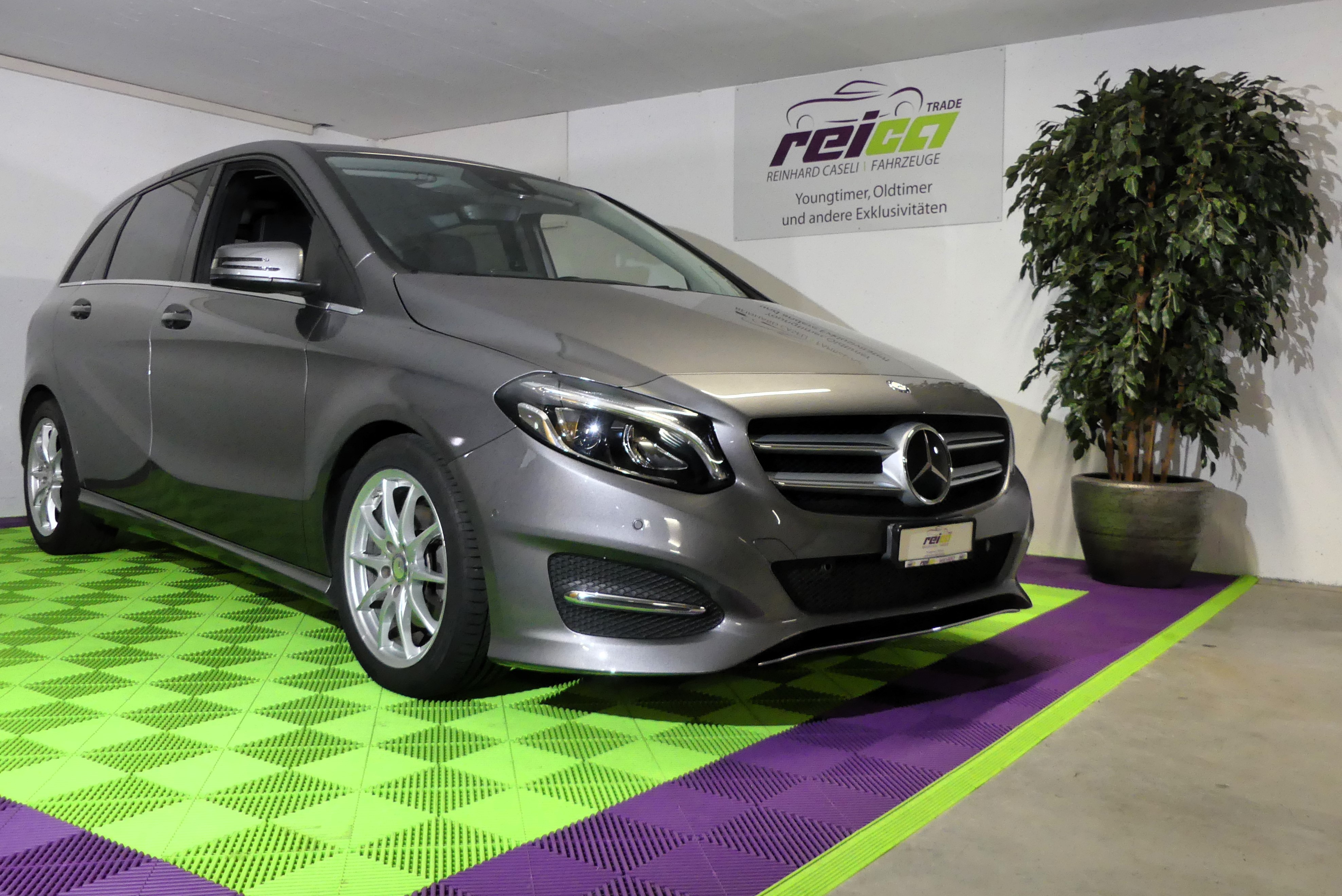 MERCEDES-BENZ B 220 CDI Swiss Star Edition Urban 4Matic 7G-DCT