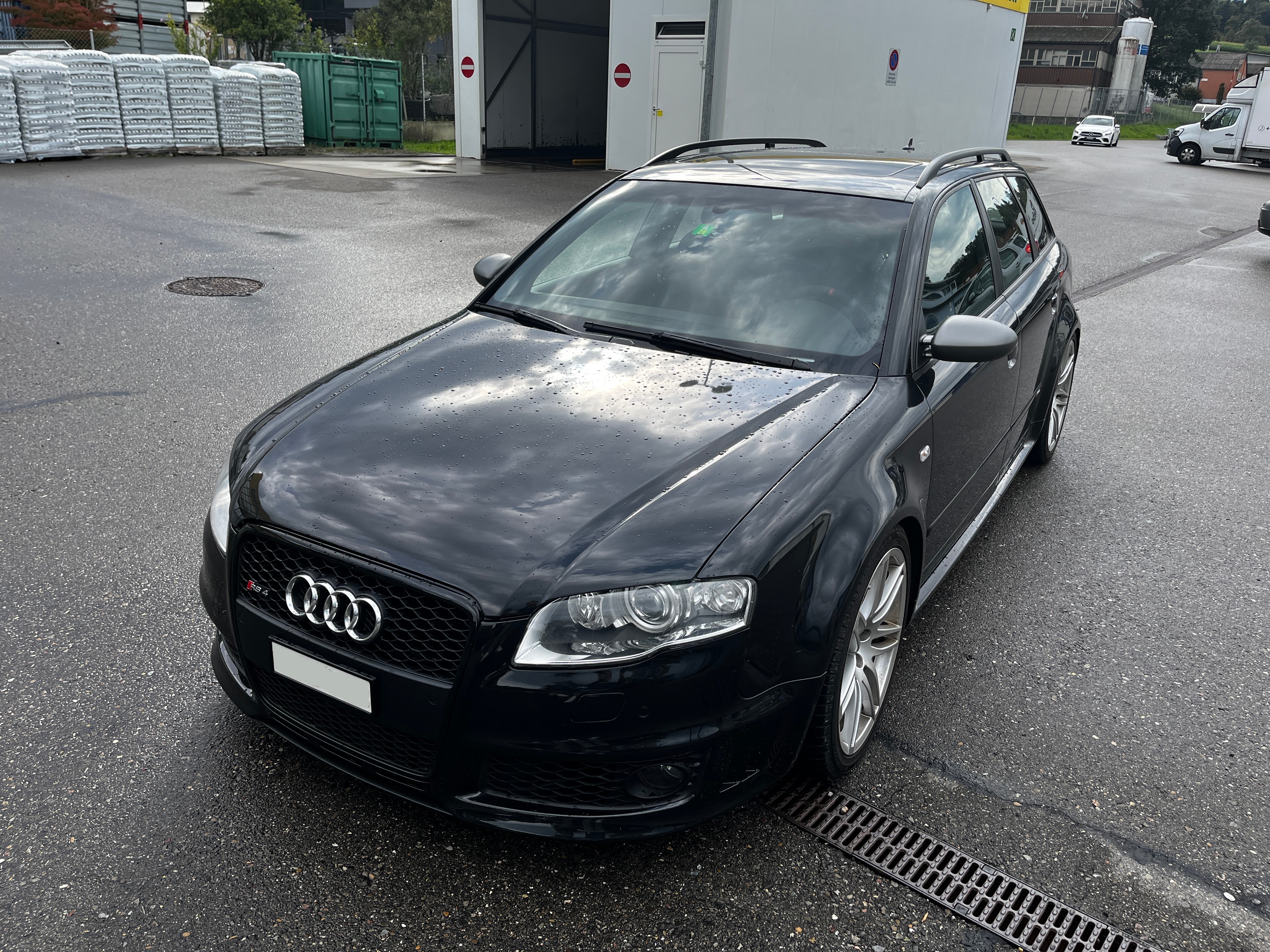 AUDI RS4 Avant 4.2 V8 quattro