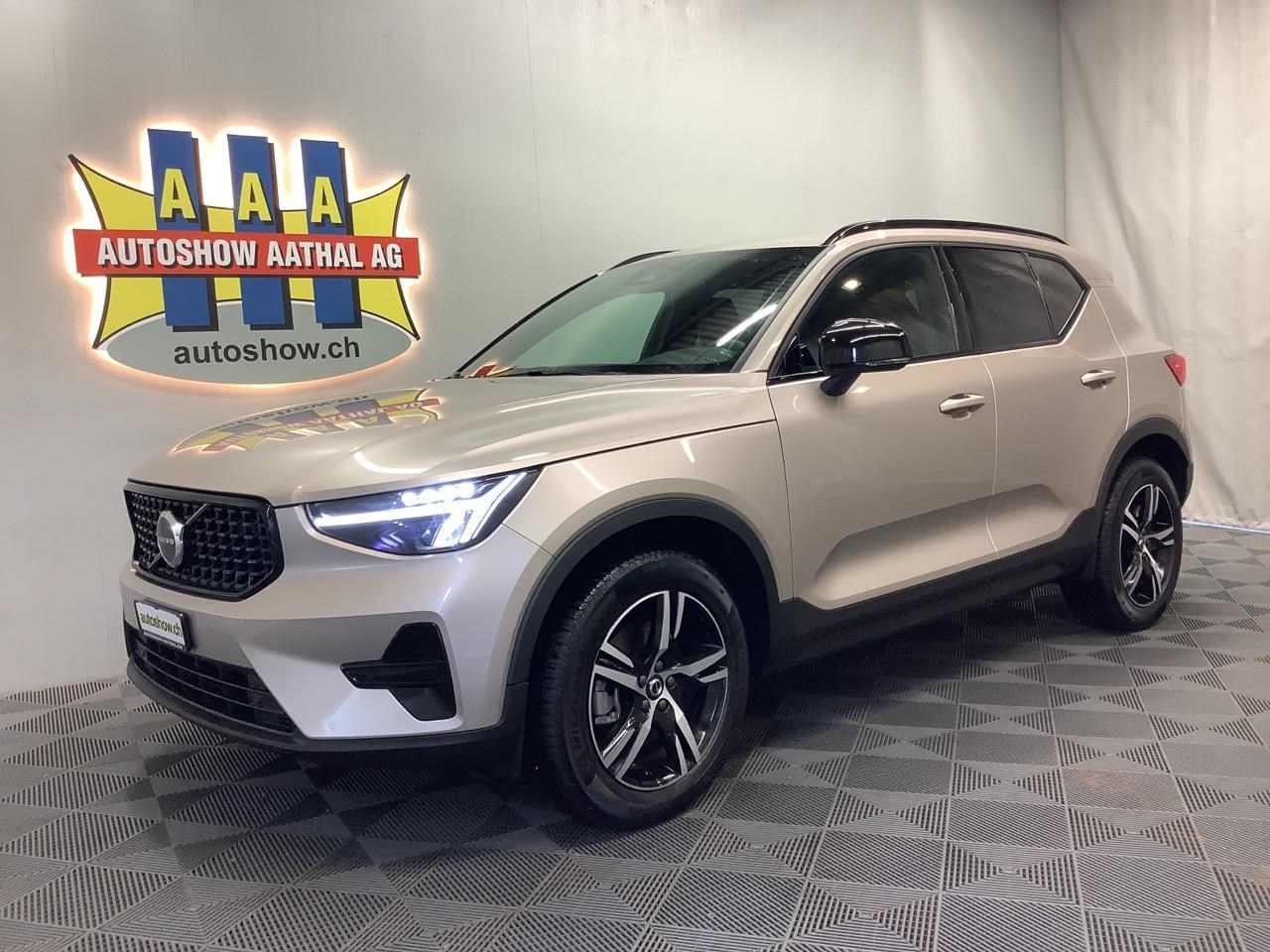 VOLVO XC40 B4 Benzin Mild Hybrid Plus Dark DCT