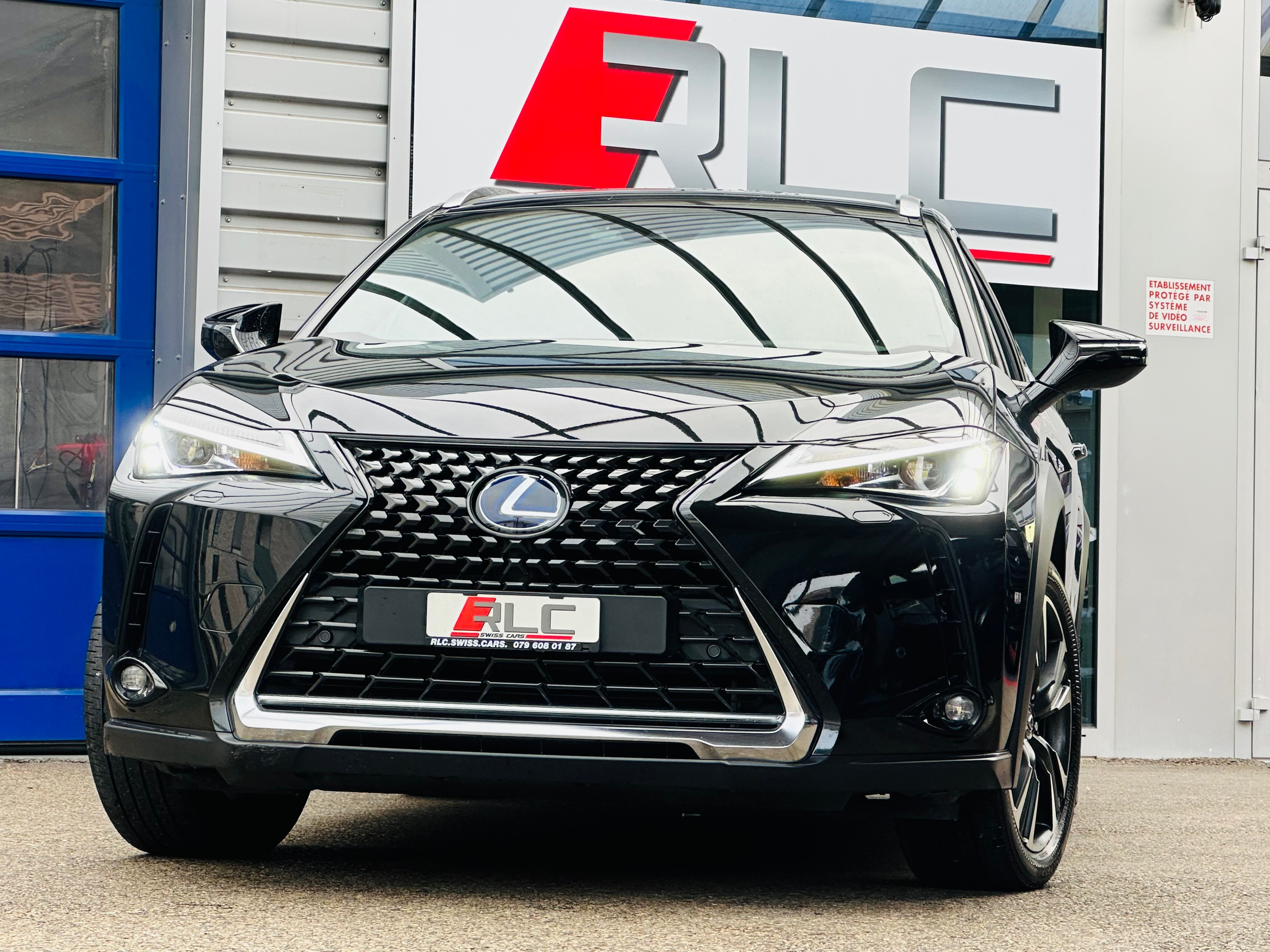 LEXUS UX 250h Comfort AWD Automatic