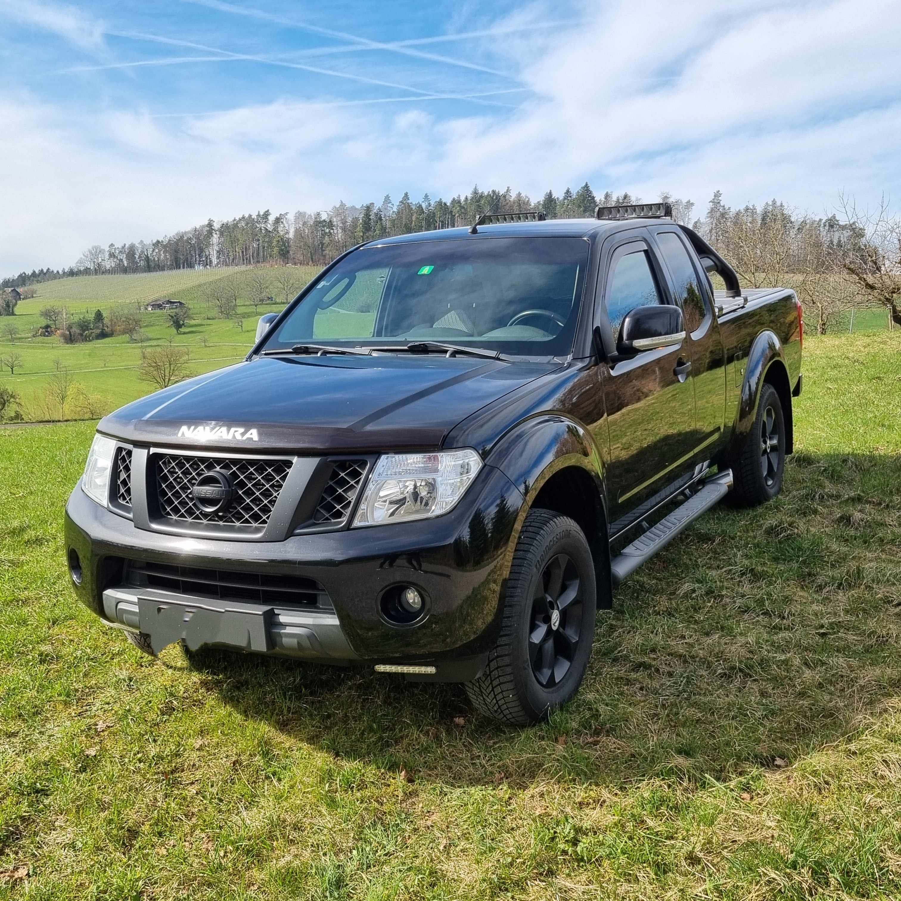 NISSAN Navara King Cab SE 2.5 dCi 4WD