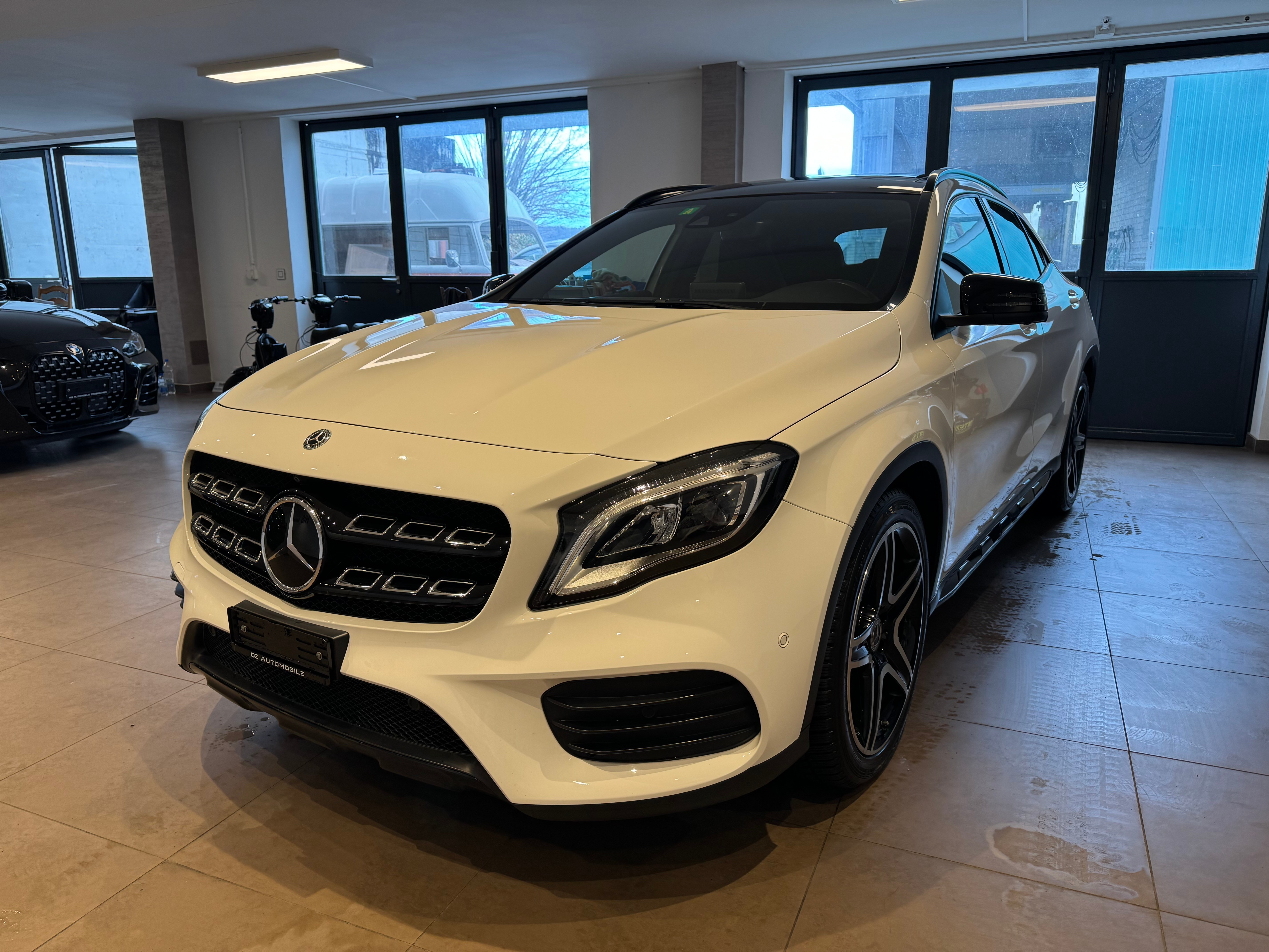 MERCEDES-BENZ GLA 220 AMG Line 4Matic 7G-DCT