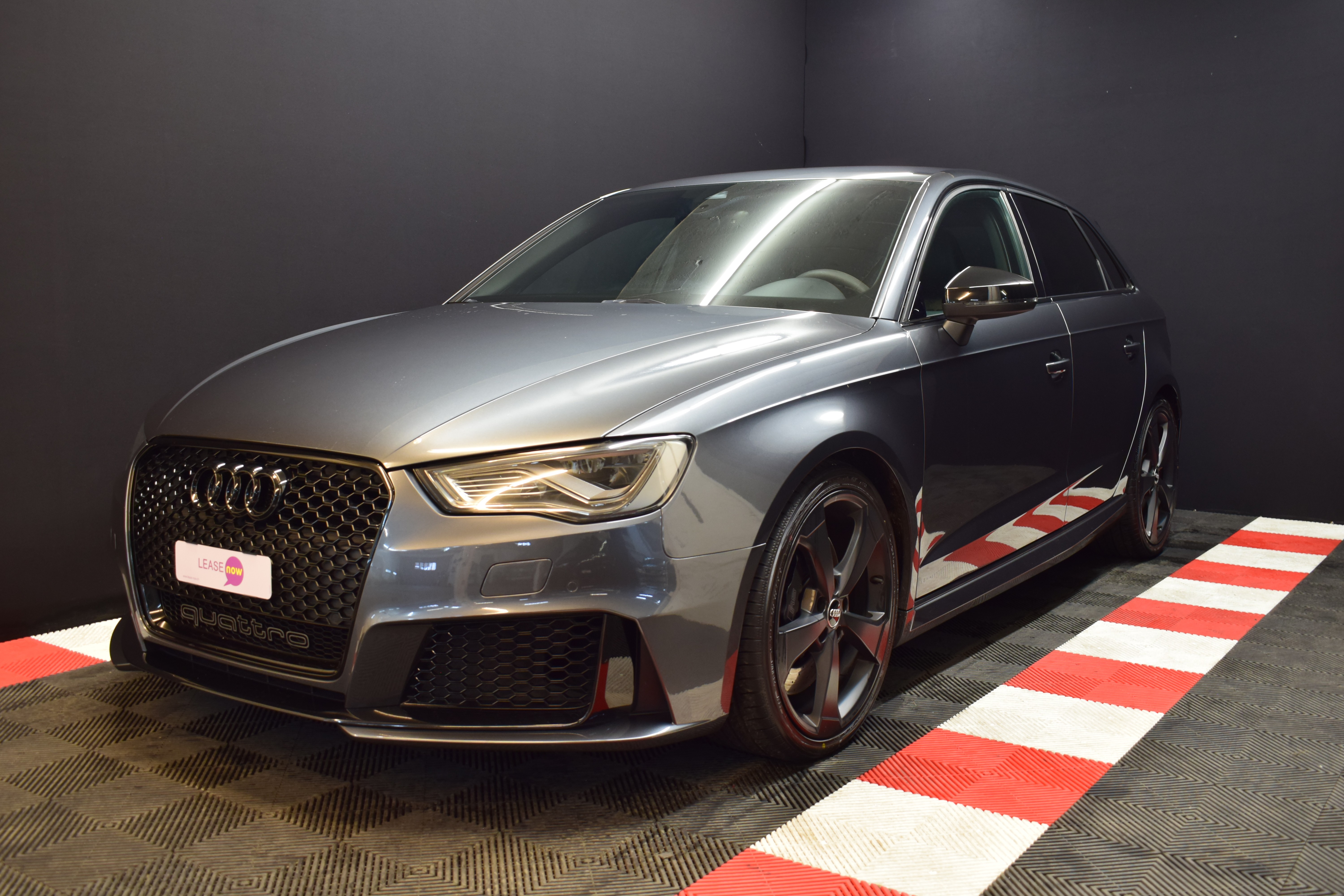 AUDI RS3 2.5 TSI quattro S-tronic 