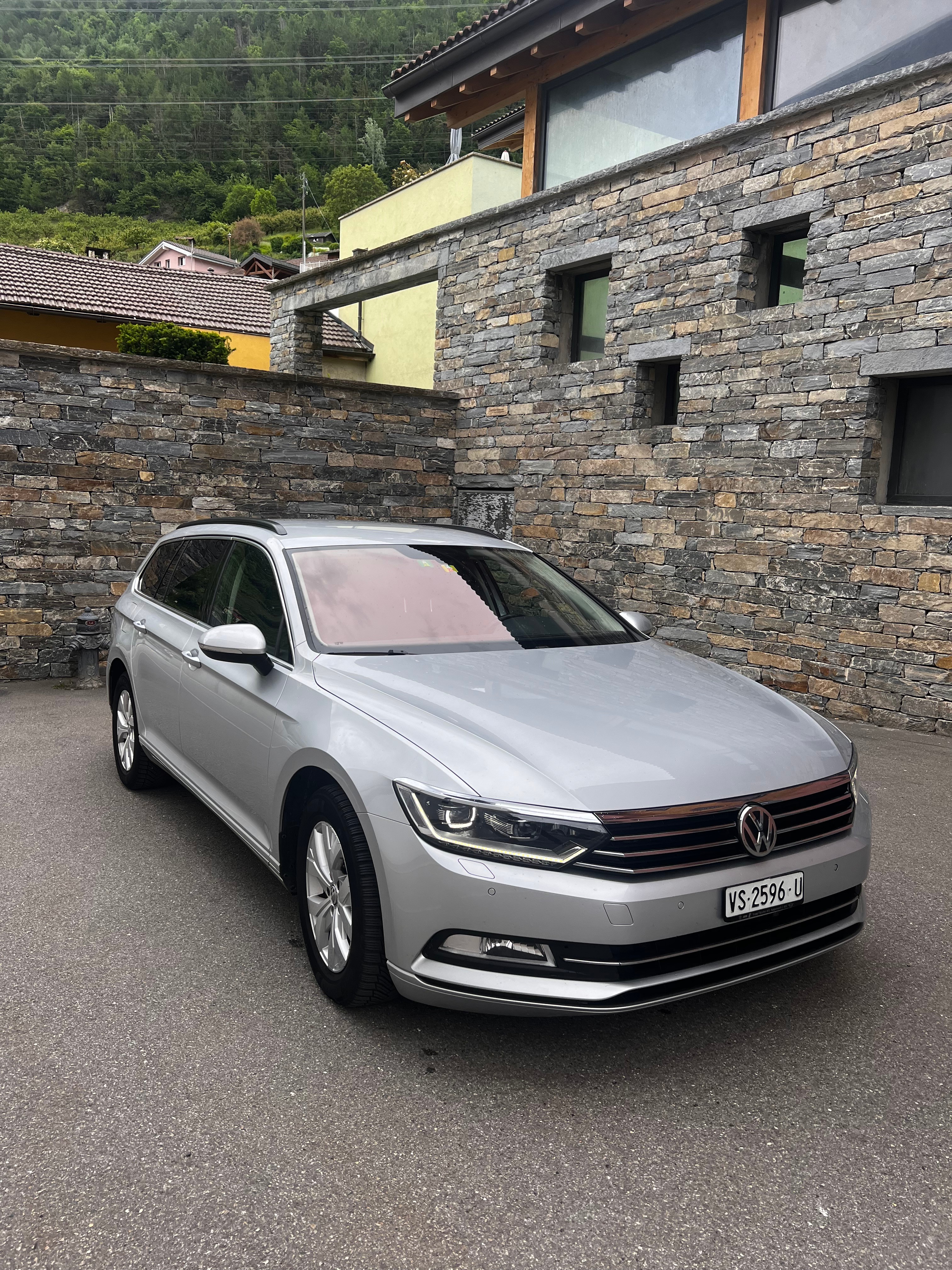 VW Passat Variant 2.0 TDI BMT Trendline DSG