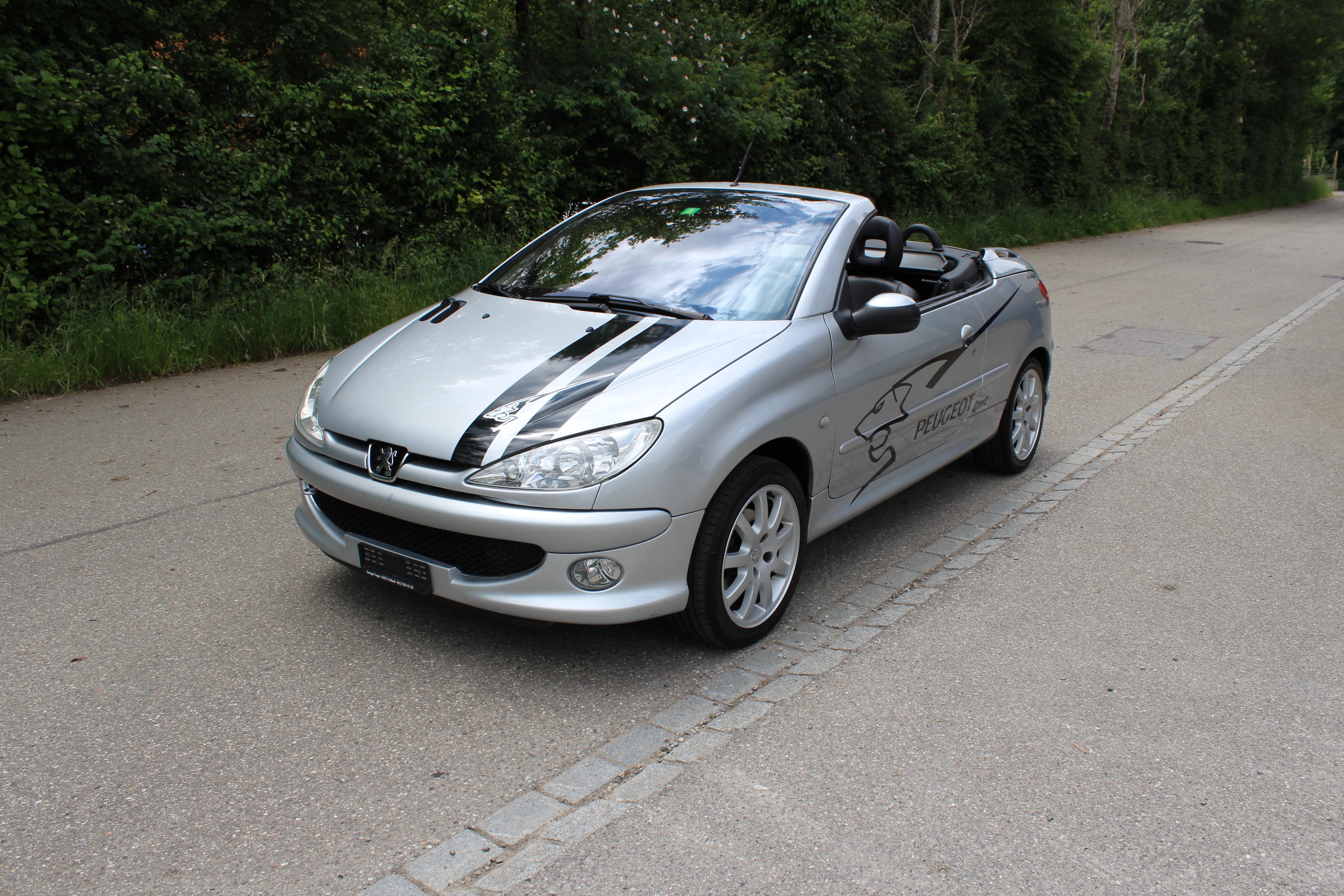 PEUGEOT 206 CC 2.0 16V Black & Silver Edition