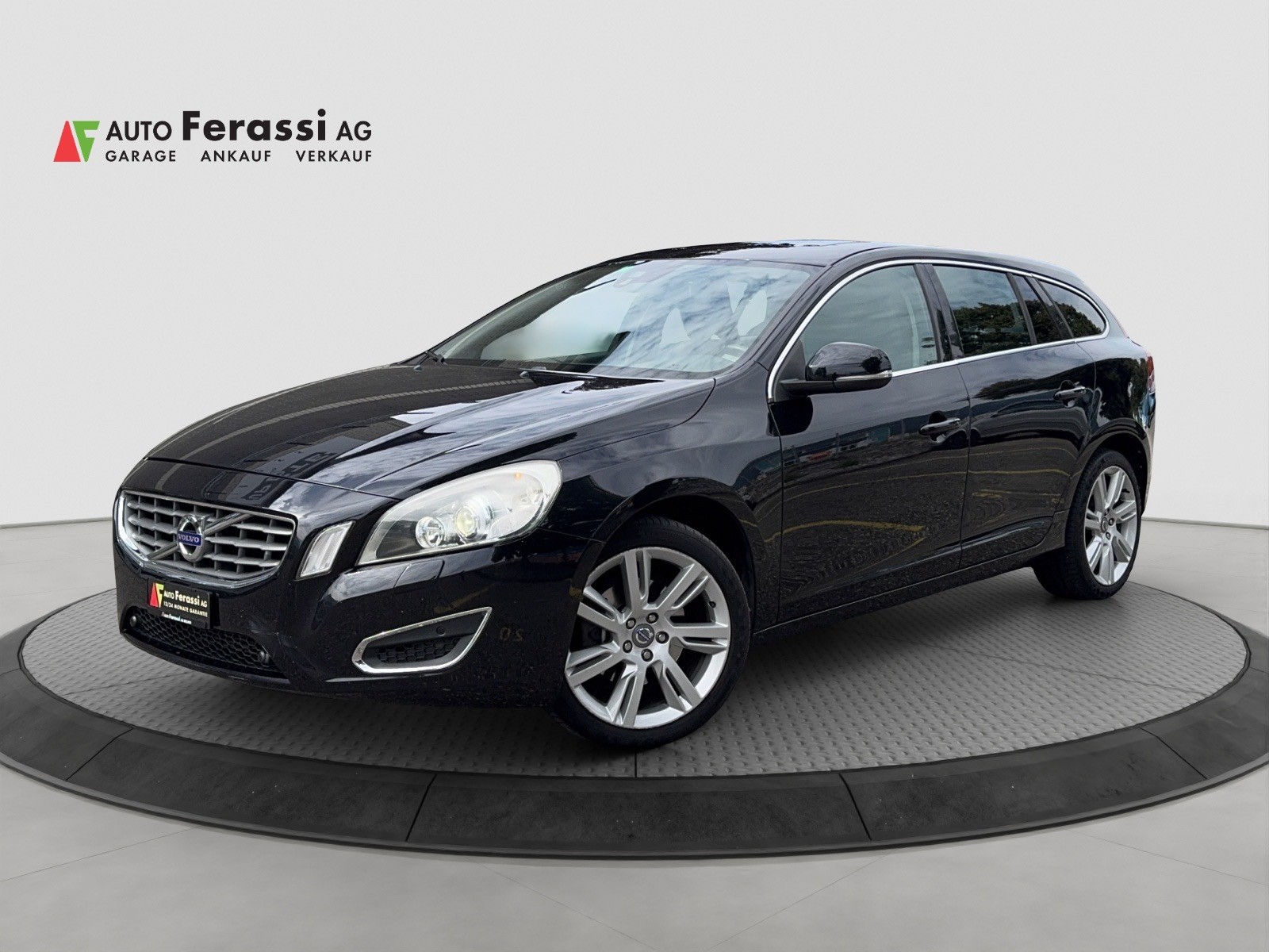 VOLVO V60 D3 Summum Geartronic