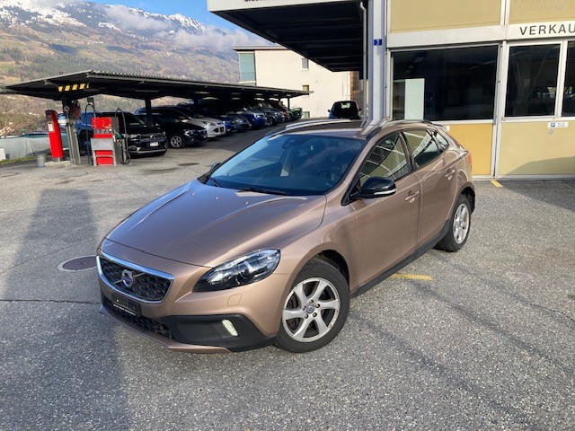 VOLVO V40 Cross Country T4 2.0 AWD Momentum Geartronic