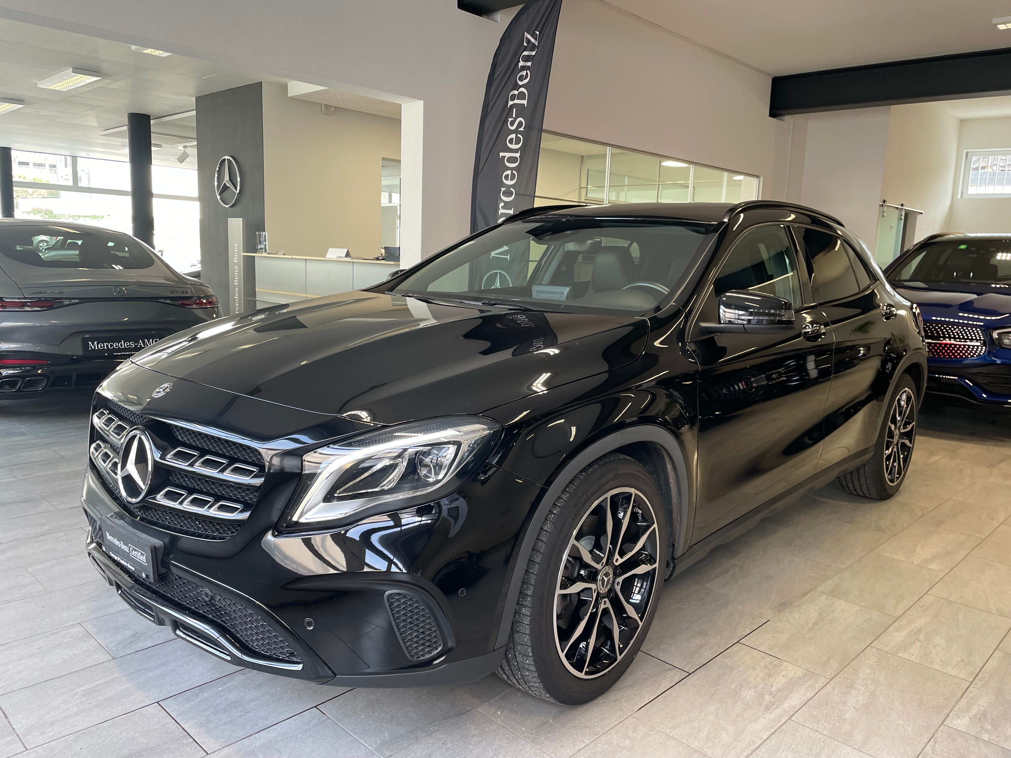 MERCEDES-BENZ GLA 220 Urban 4Matic 7G-DCT