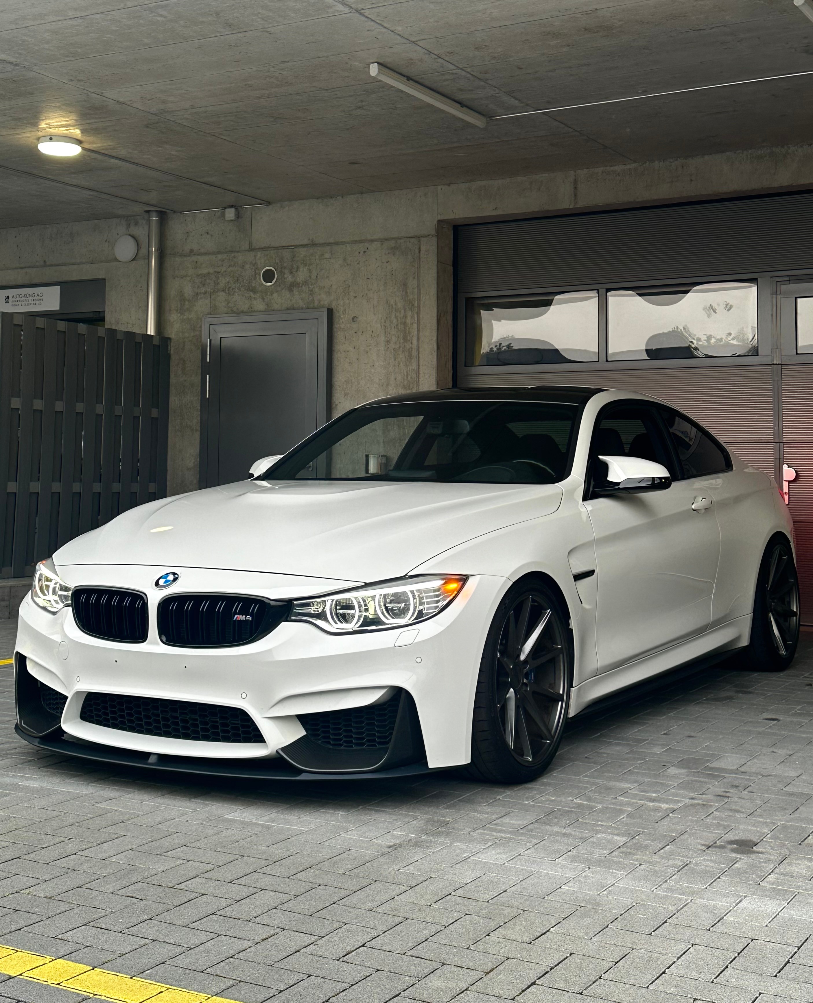 BMW M4 Coupé DKG