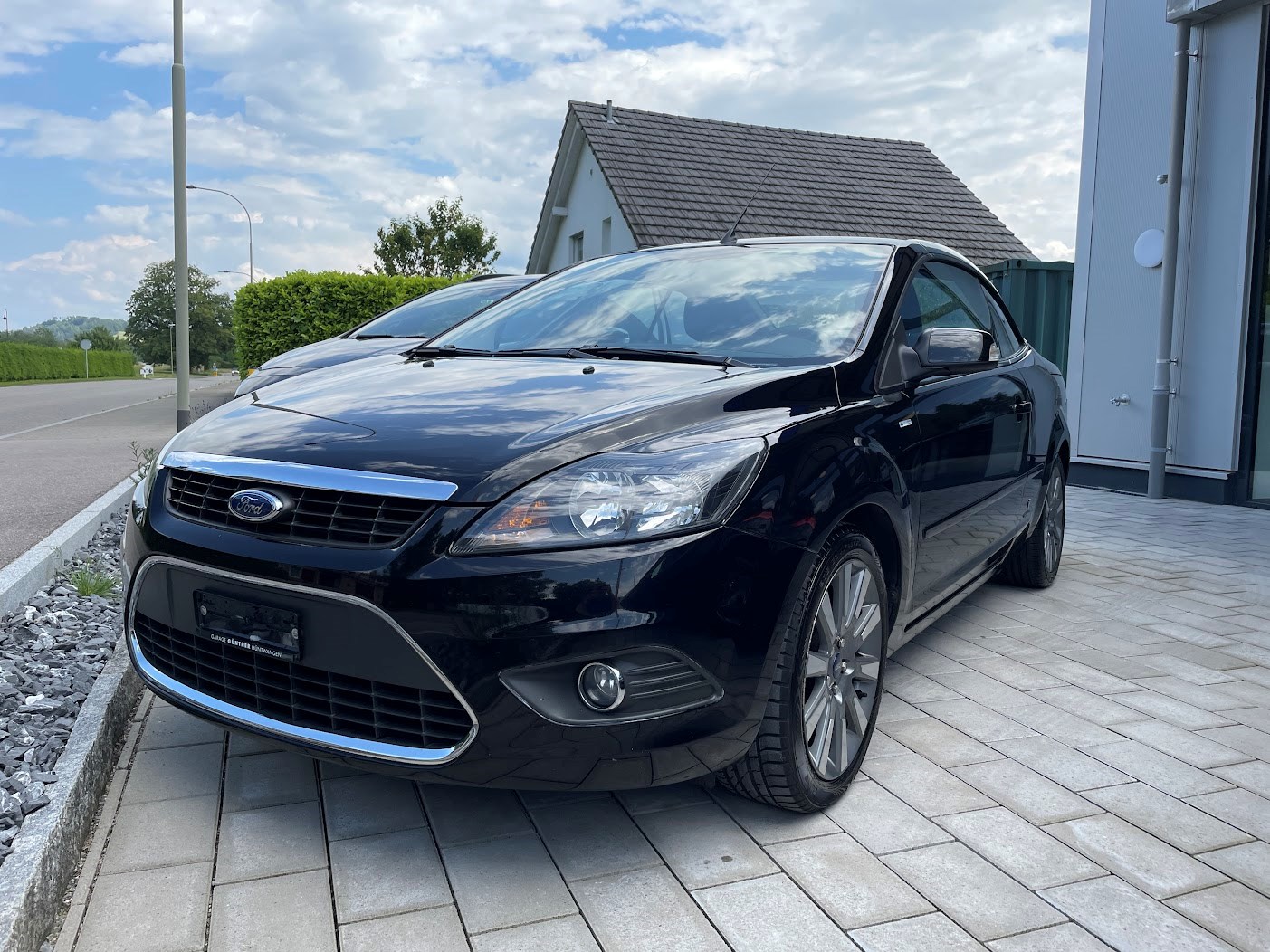 FORD Focus Coupé-Cabrio 2.0i 16V Carving