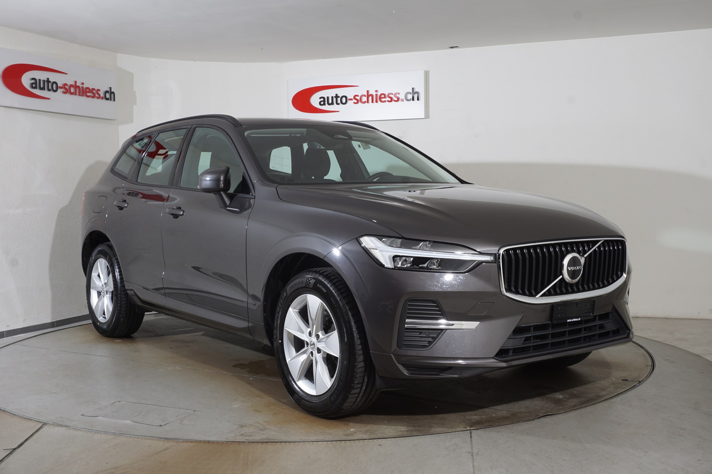 VOLVO XC60 B4 Benzin Mild Hybrid Momentum Geartronic