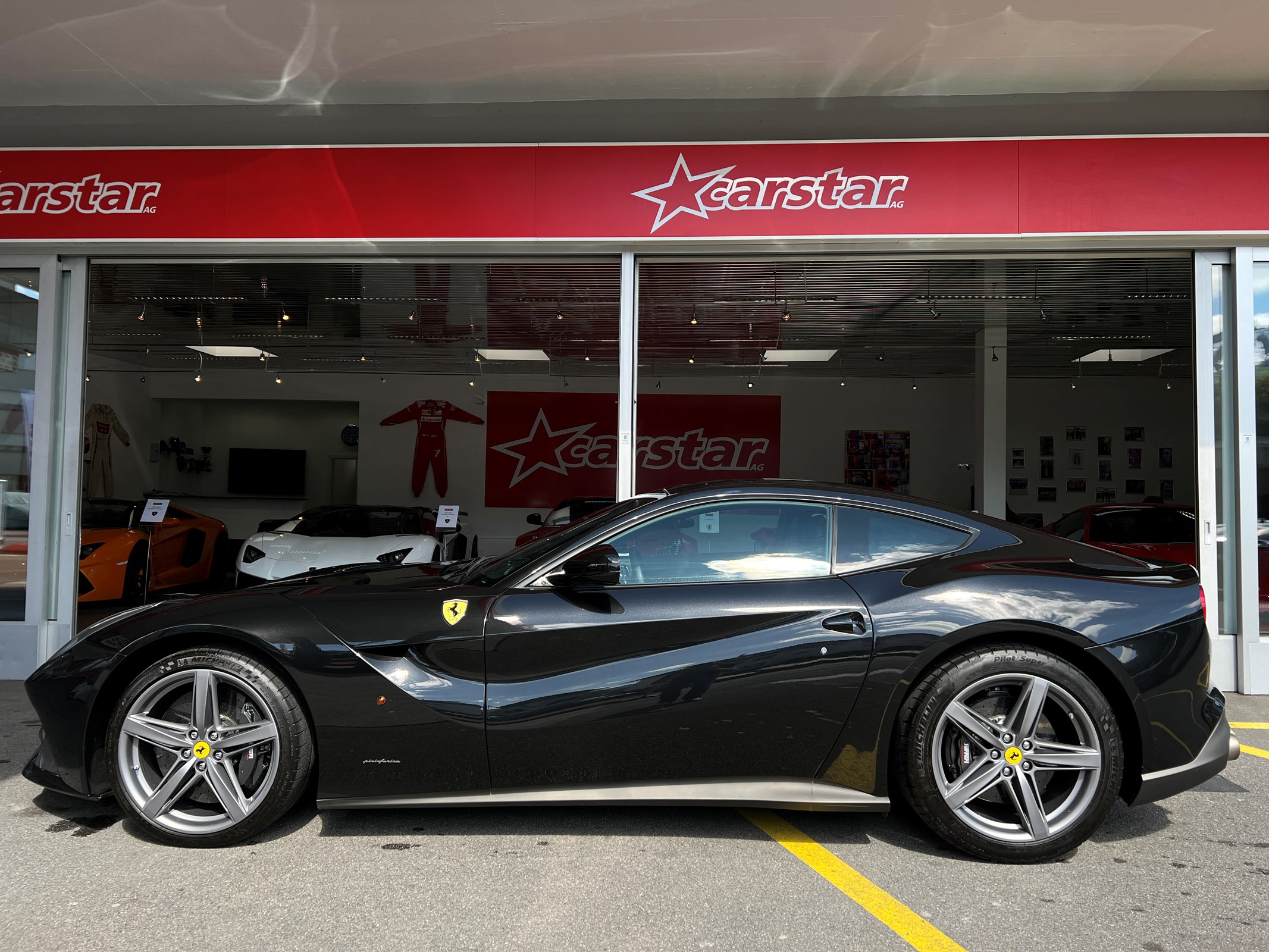 FERRARI F12 Berlinetta