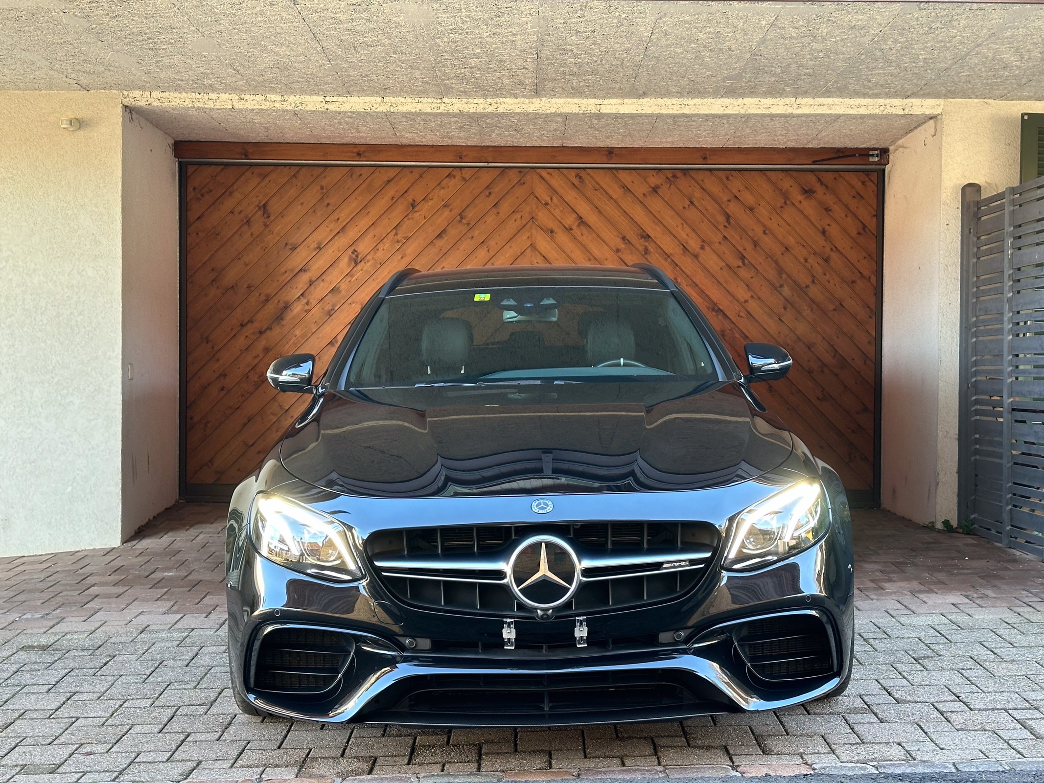 MERCEDES-BENZ E 63 AMG S 4 Matic 9G-Tronic