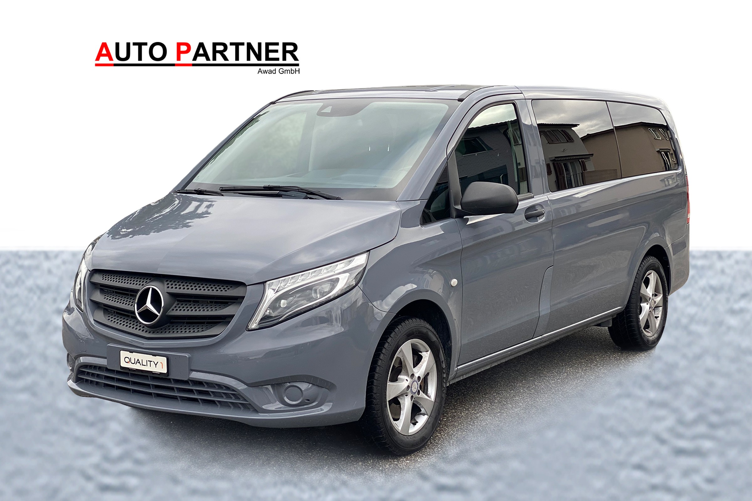 MERCEDES-BENZ Vito 119 BlueTEC 8-Plätzer Tourer Select 4Matic 7G-Tronic