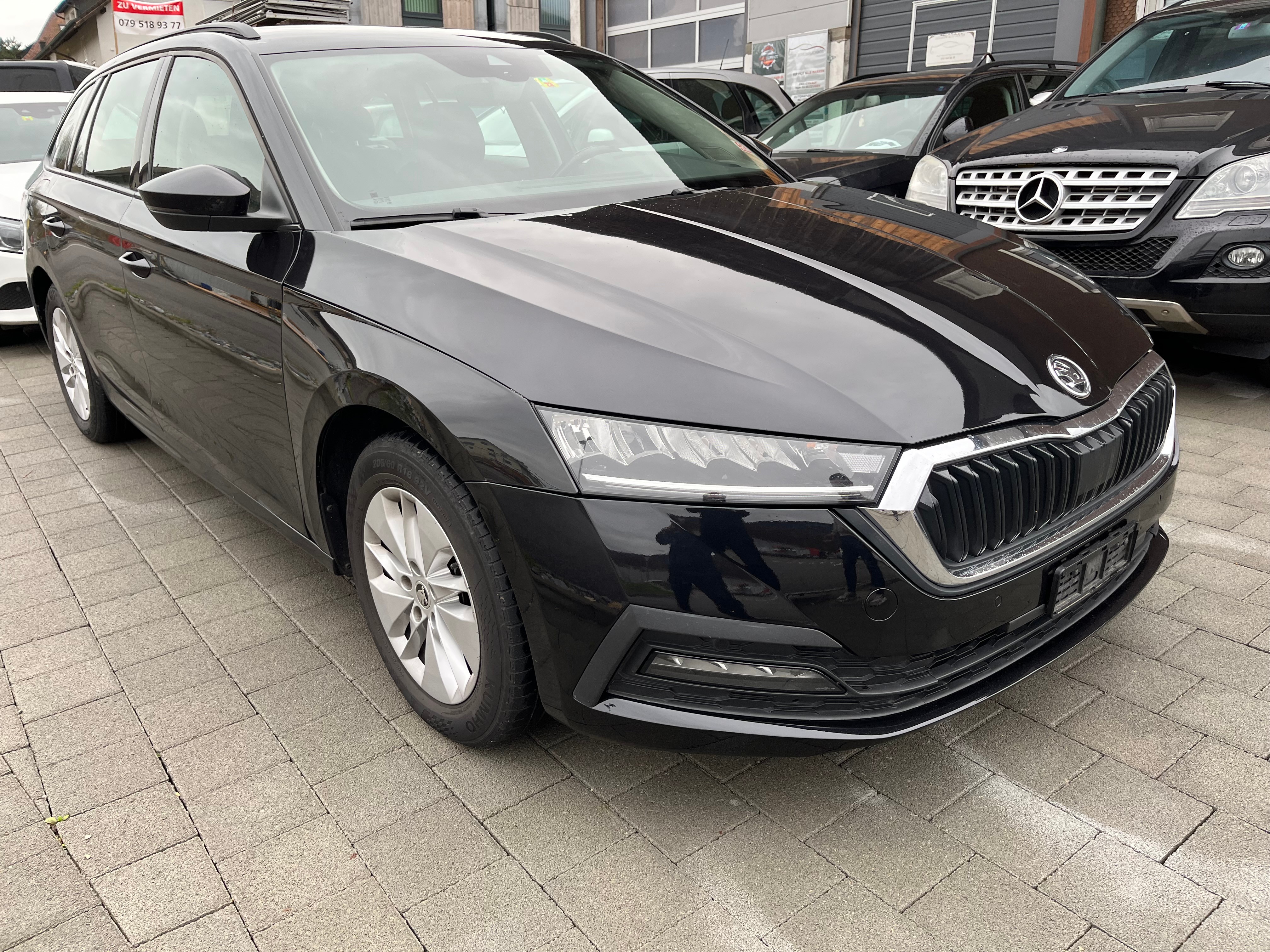 SKODA Octavia Combi 2.0 TDI DSG Ambition