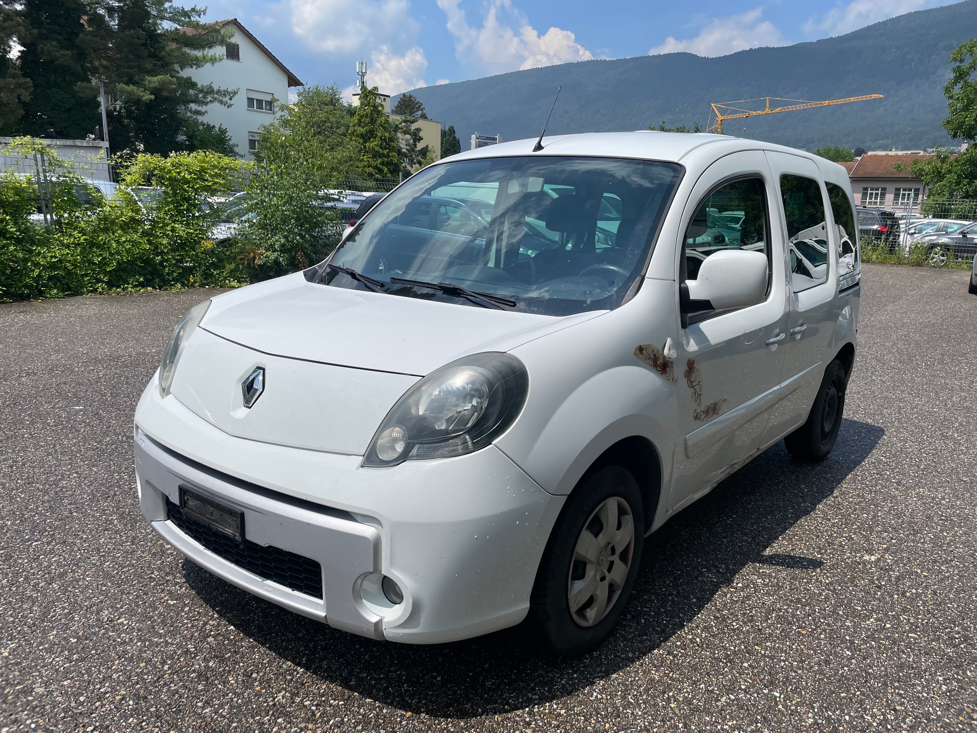 RENAULT Kangoo 1.5 dCi Dynamique ** 05x Sitzplätze ** Klimaanlage ** 02x Airbag ** B5a