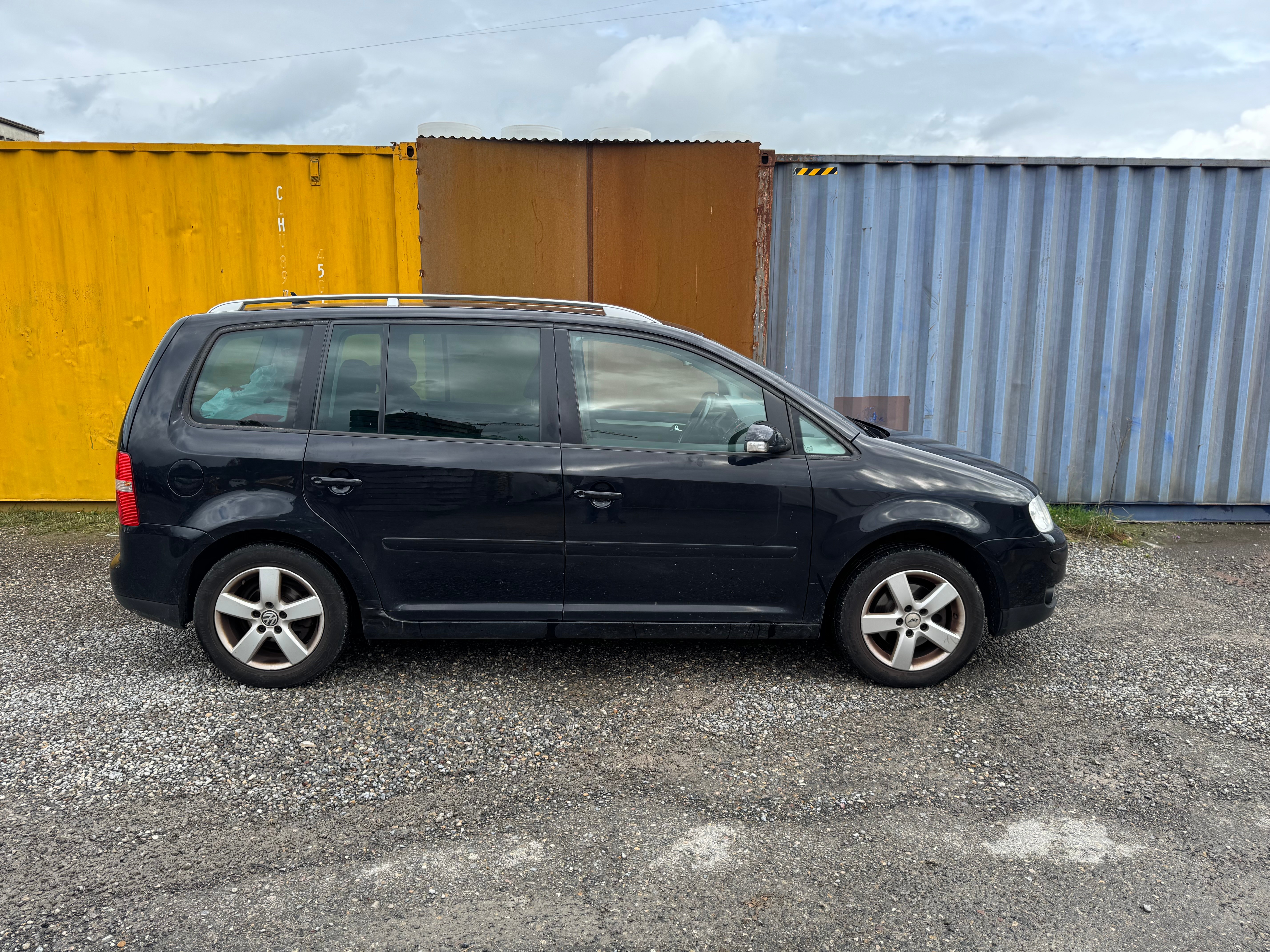 VW Touran 2.0 FSI Highline