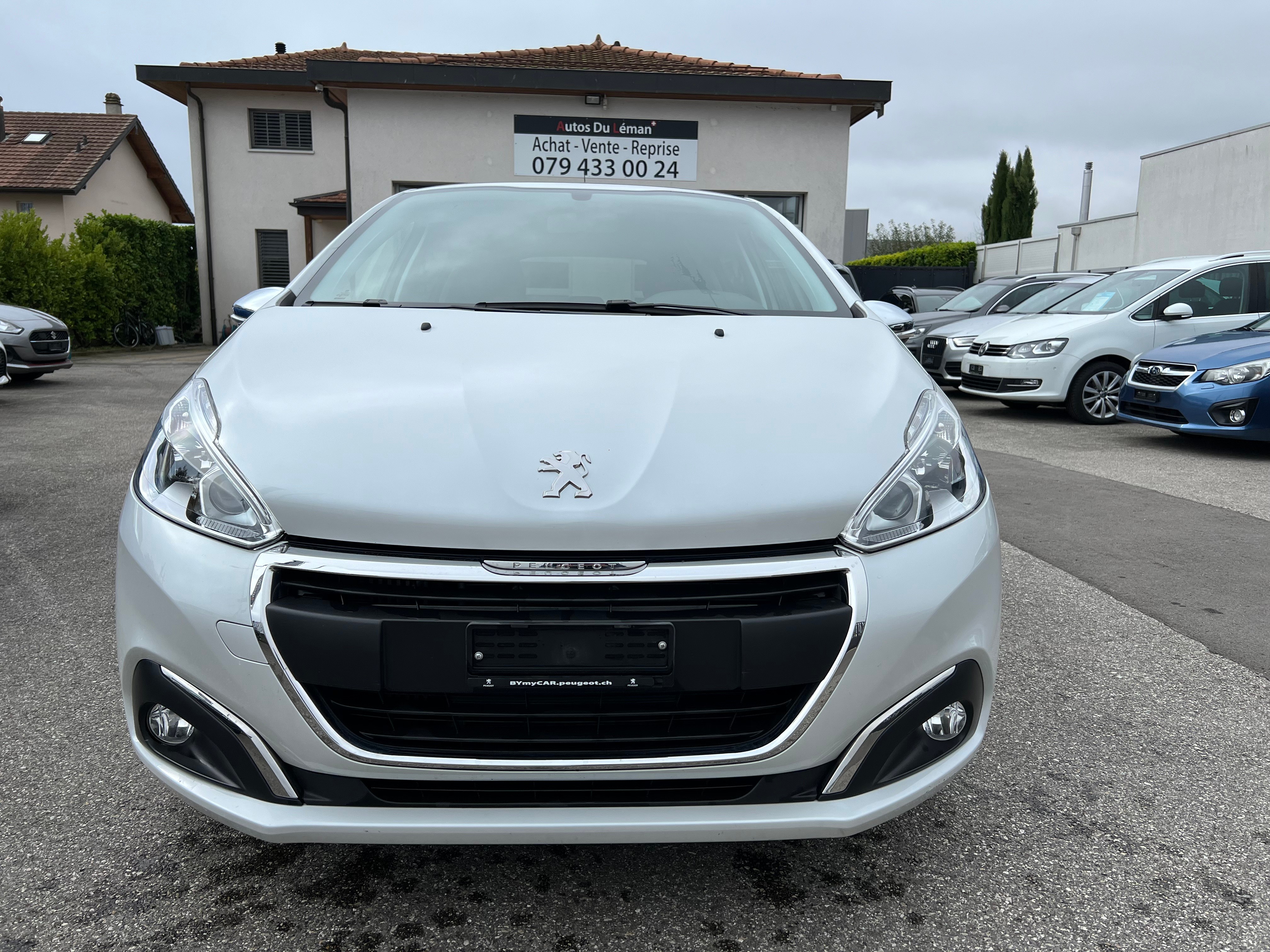 PEUGEOT 208 1.2 PureTech Active