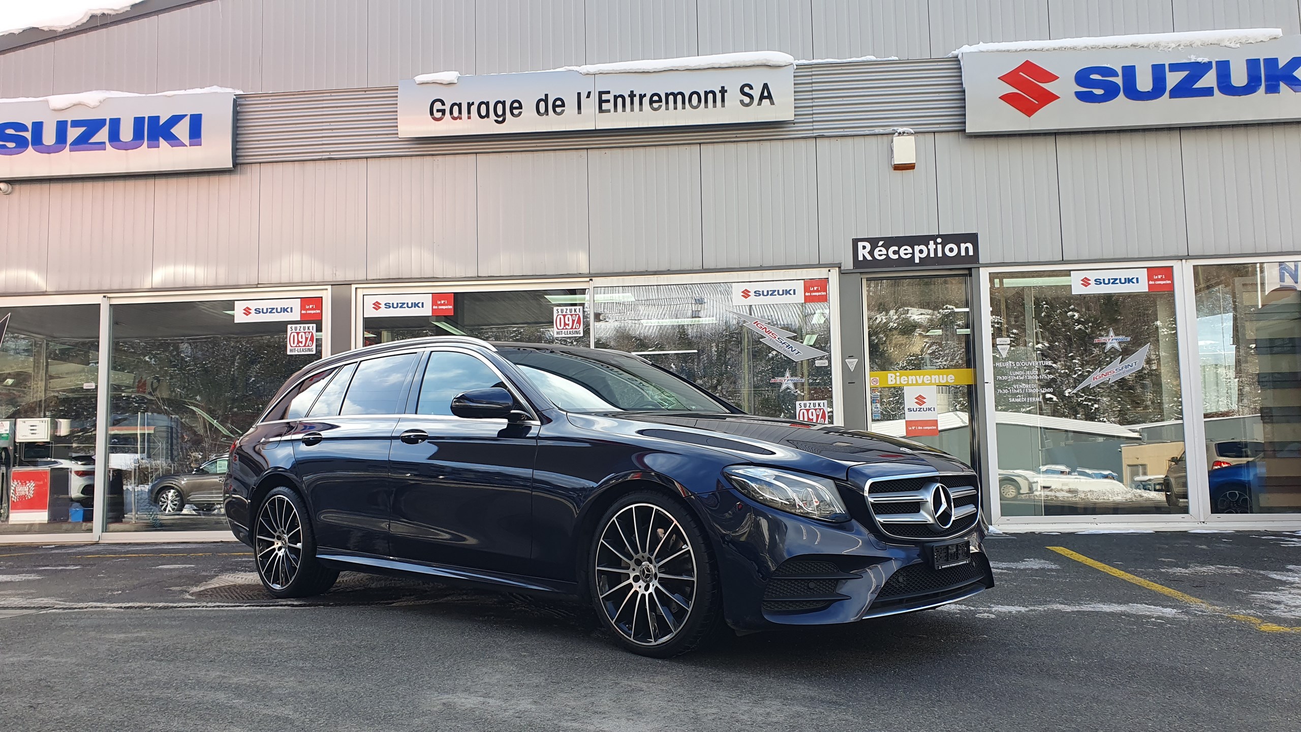 MERCEDES-BENZ E 220 d Swiss Star AMG Line 4Matic 9G-Tronic