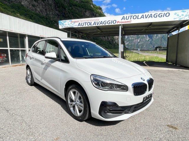 BMW 218d xDrive Active Tourer Steptronic Sport Line