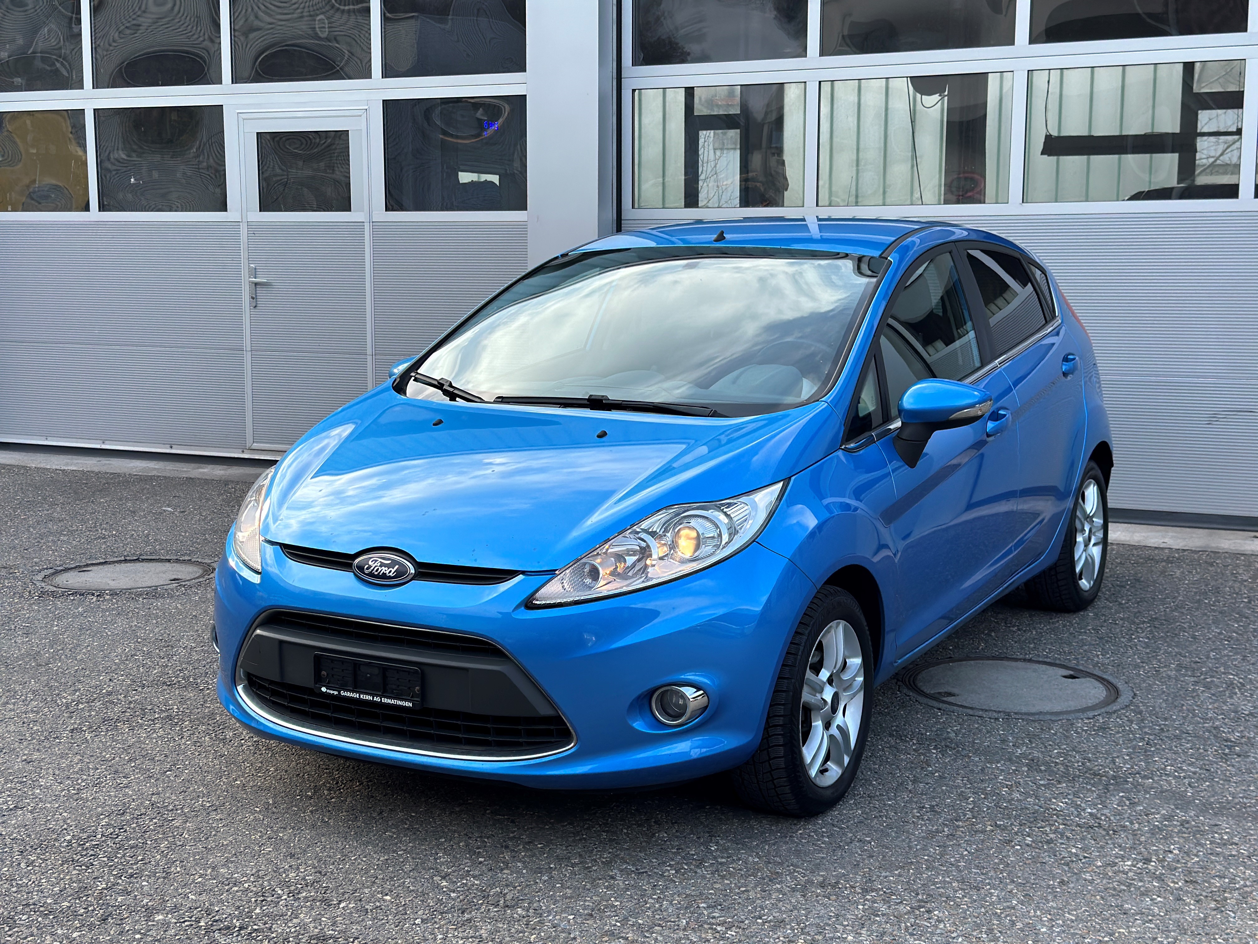 FORD Fiesta 1.4 16V Titanium