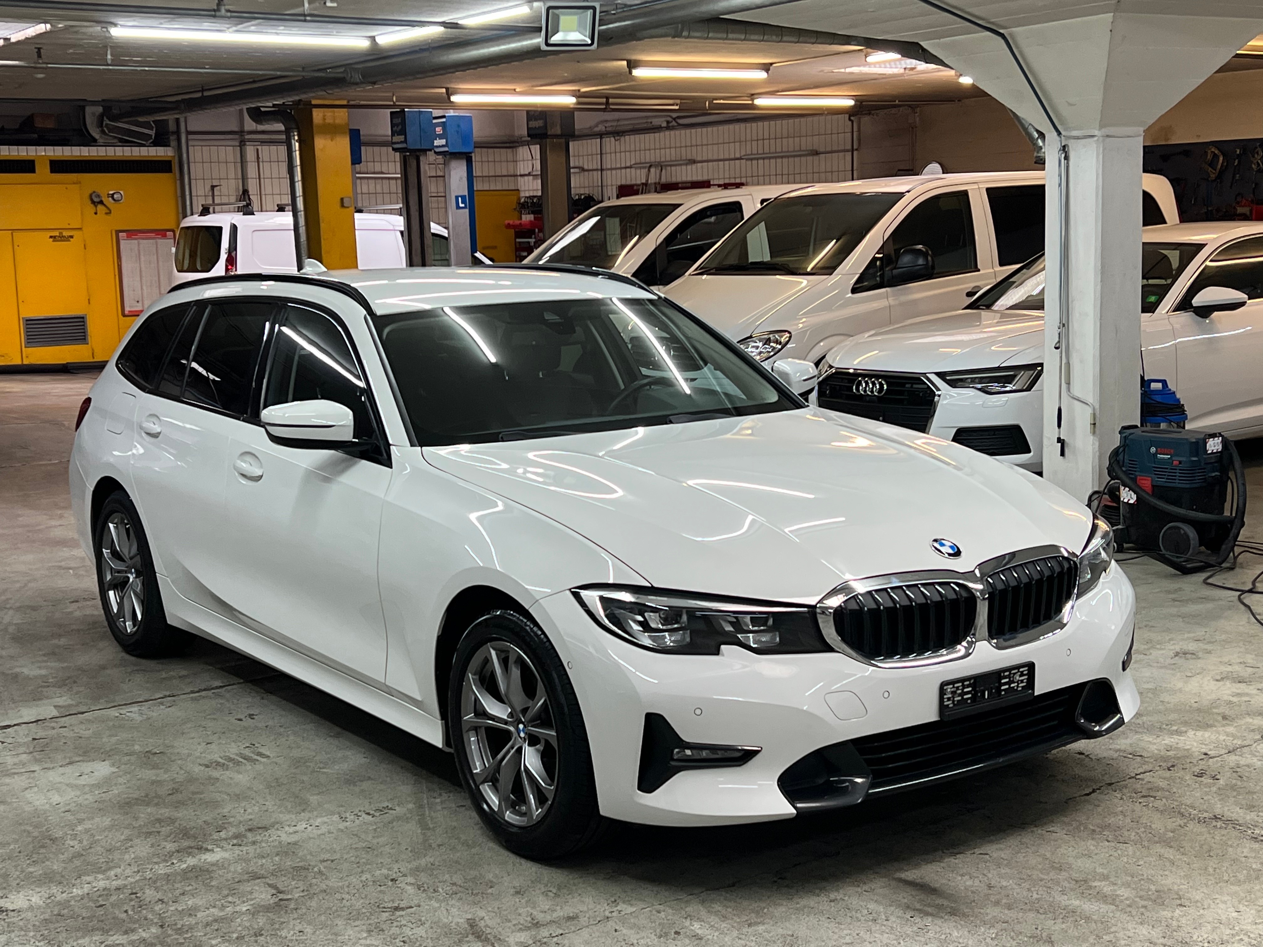 BMW 320d xDrive Touring Sport Line Steptronic