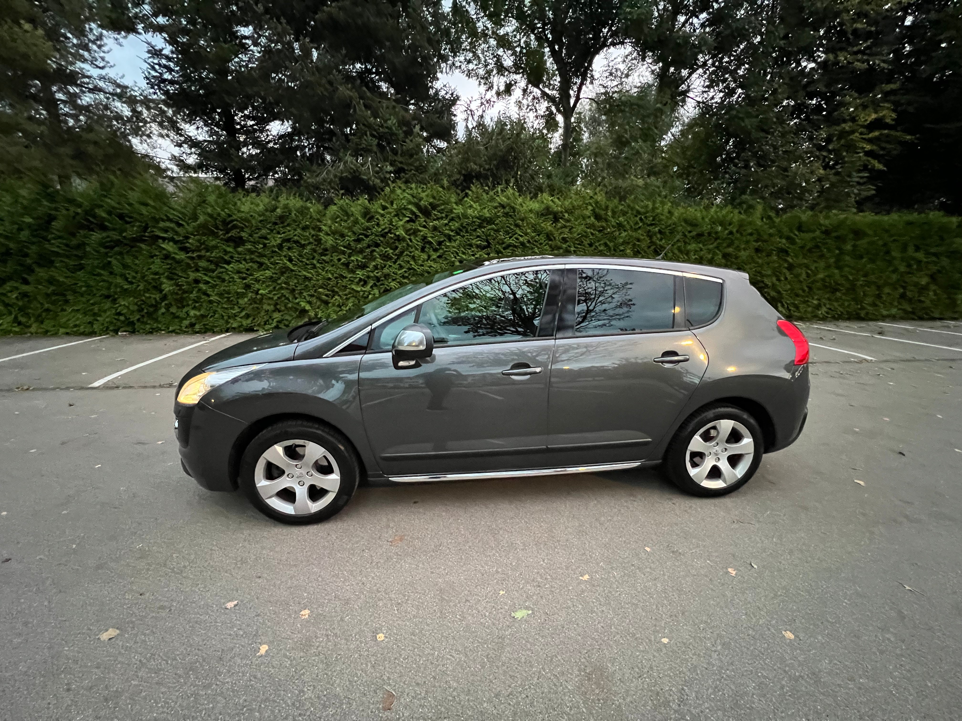 PEUGEOT 3008 1.6 16V T Sport Pack Tiptronic