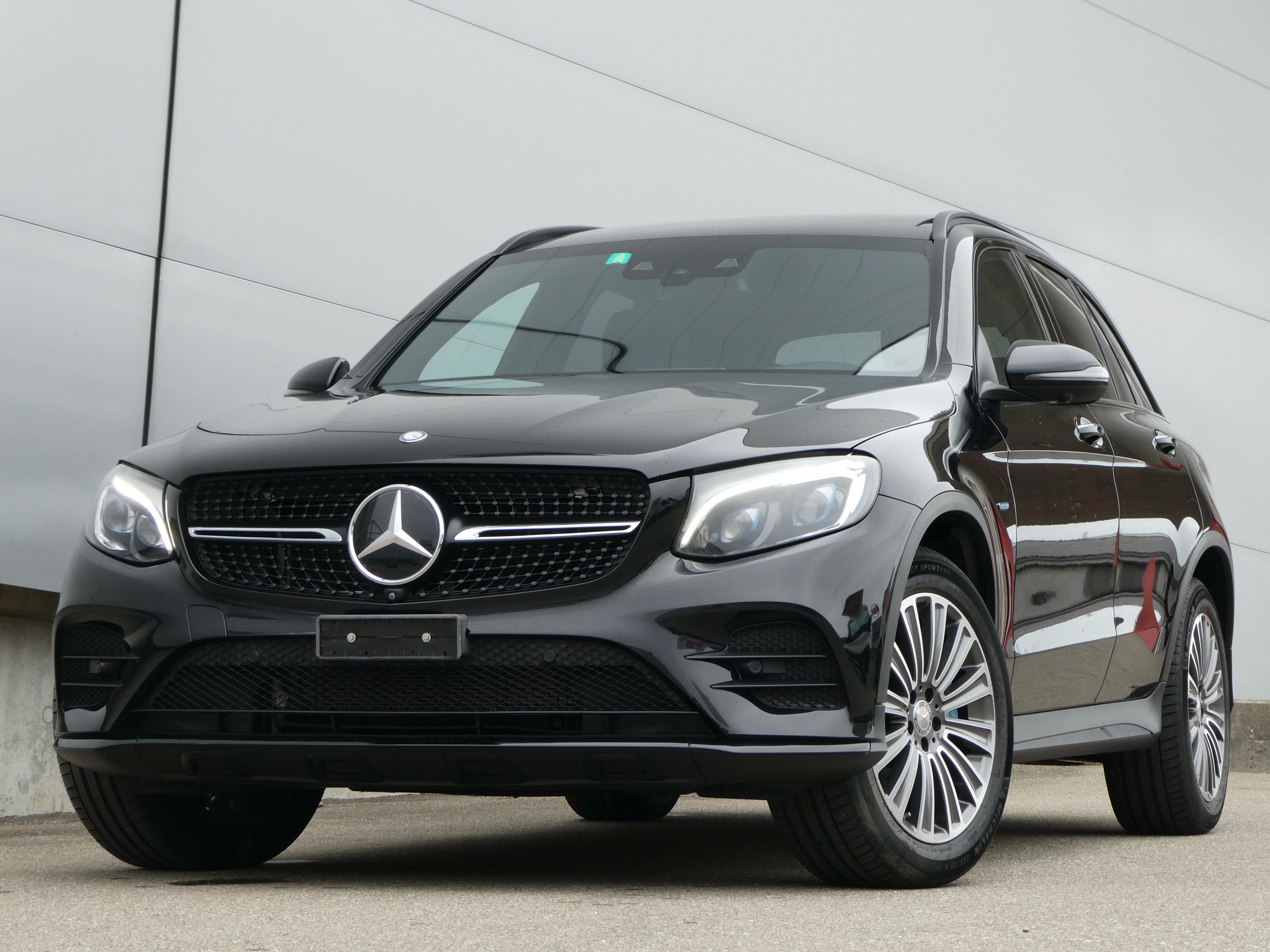 MERCEDES-BENZ GLC 350 e AMG Line 4Matic 7G-Tronic