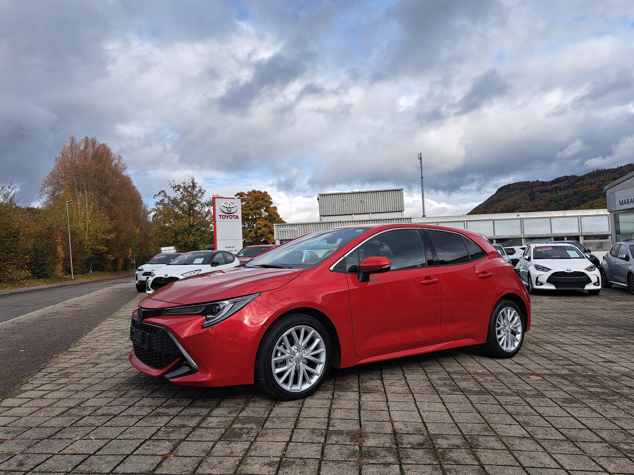 TOYOTA Corolla 1.8 HSD Trend e-CVT