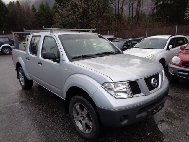 NISSAN Navara Double Cab XE 2.5 TDI 4WD