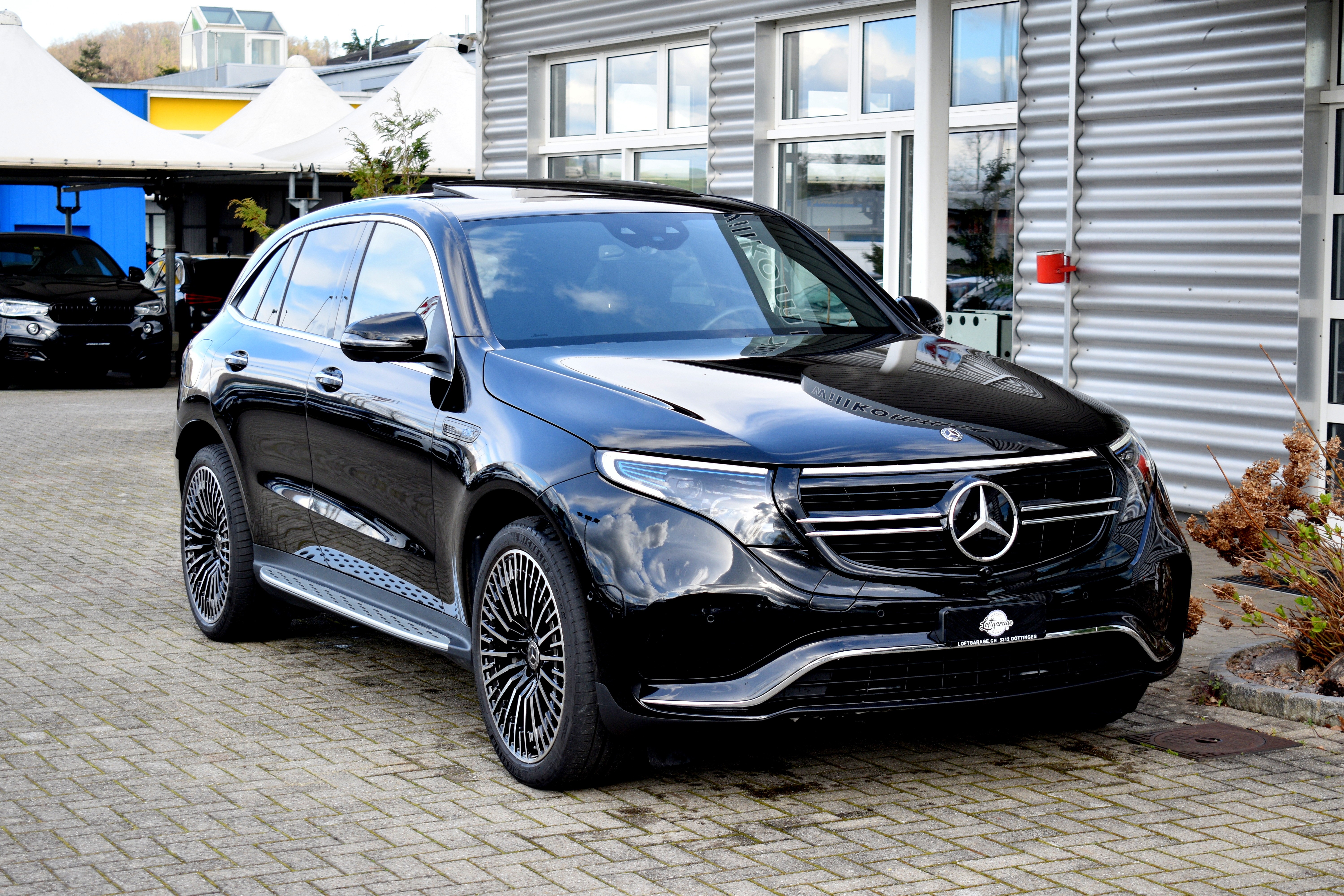 MERCEDES-BENZ EQC 400 AMG Line 4Matic (CH Auto) Voll-Ausstattung