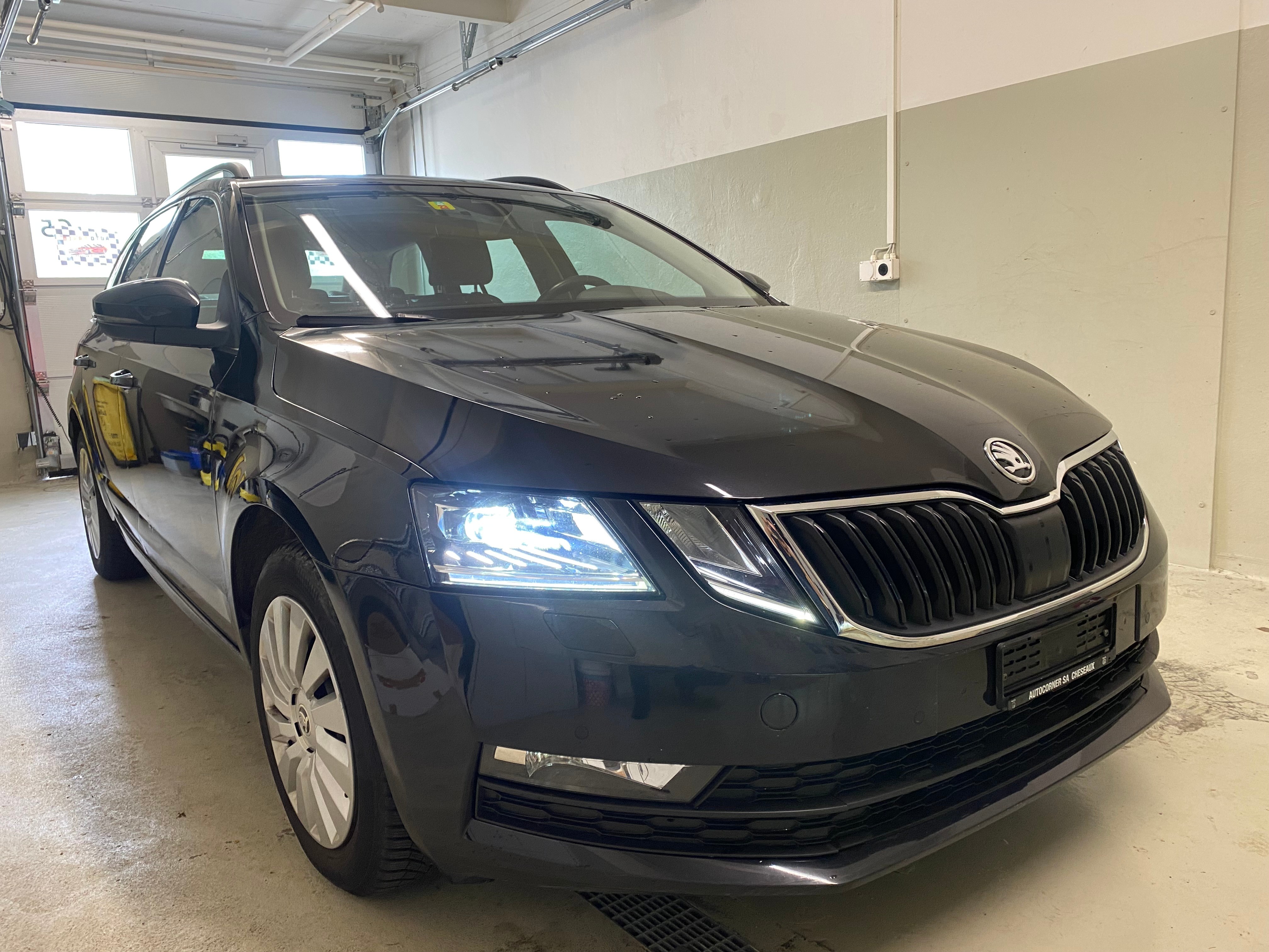 SKODA Octavia Combi 2.0 TDI Ambition 4x4