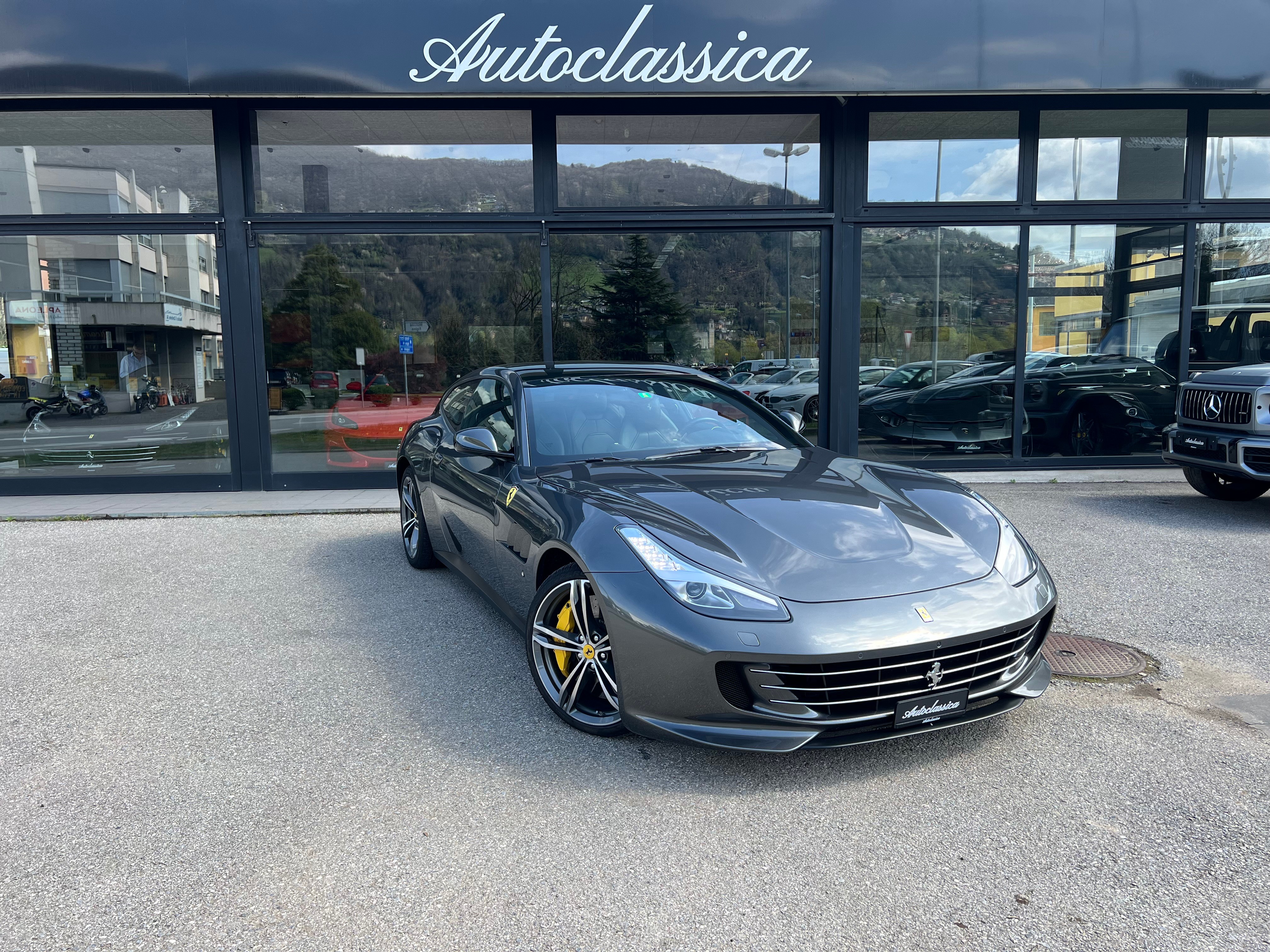 FERRARI GTC 4 Lusso