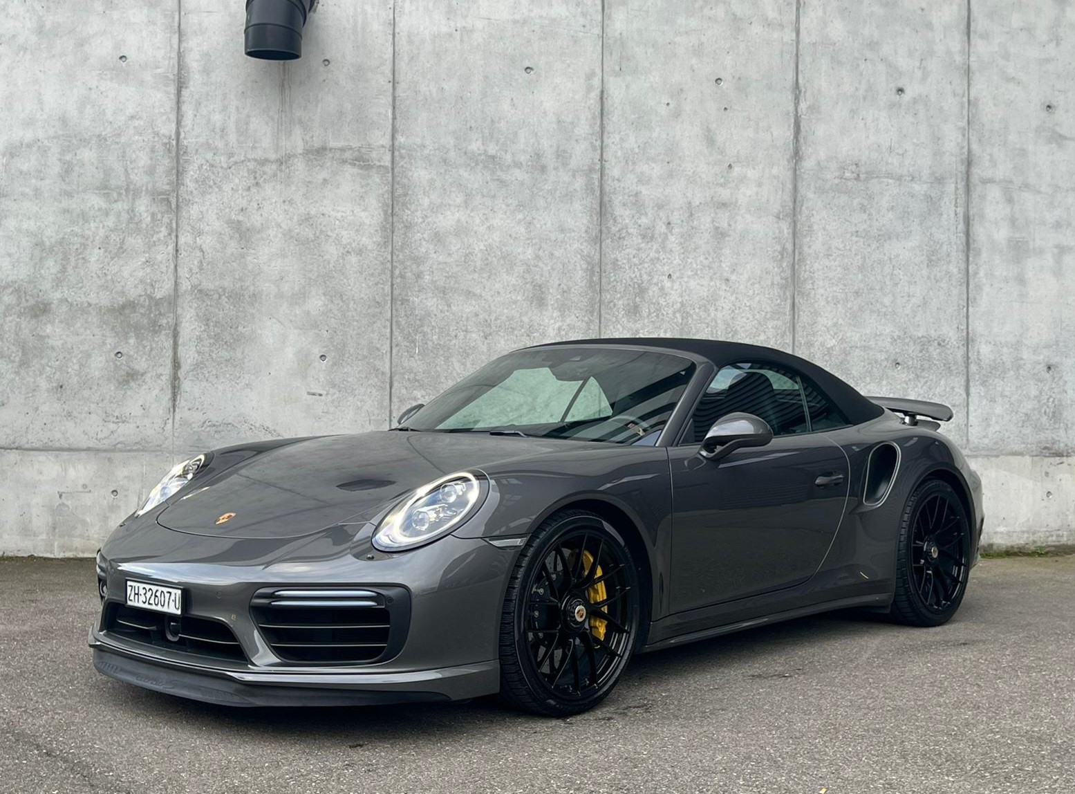 PORSCHE 911 Turbo S Cabrio PDK