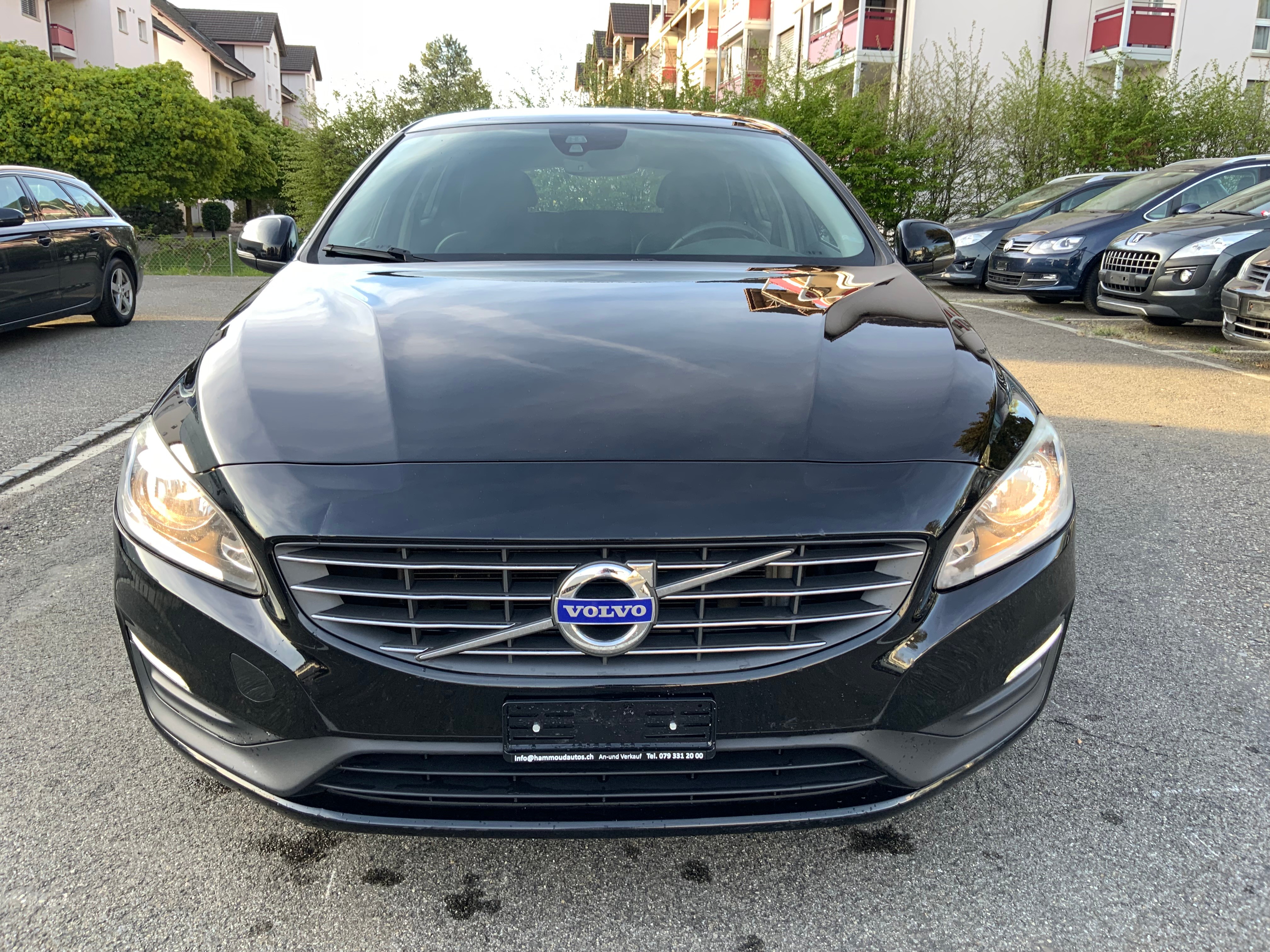 VOLVO V60 D2 Kinetic Geartronic