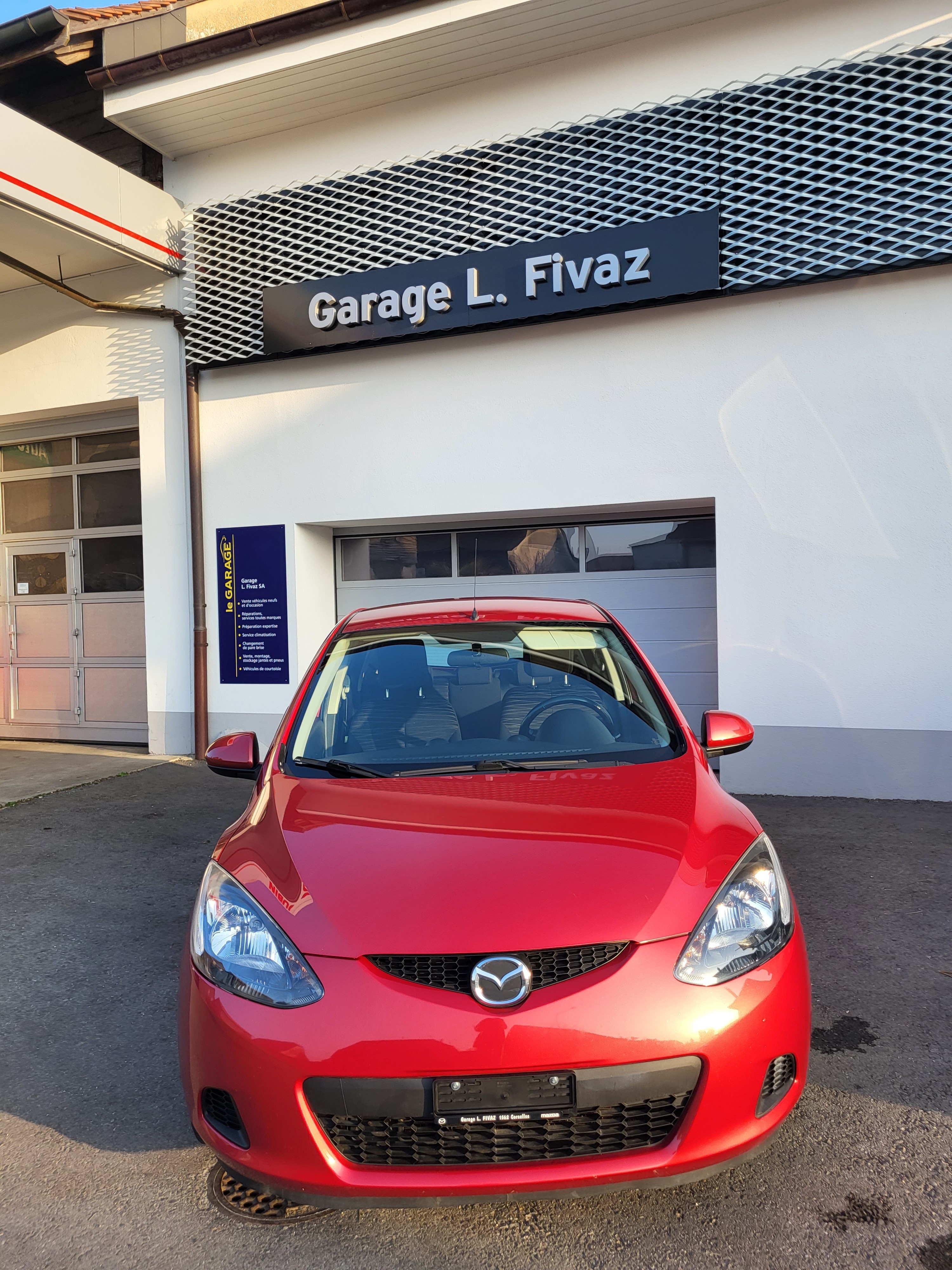 MAZDA 2 1.3i 16V Exclusive